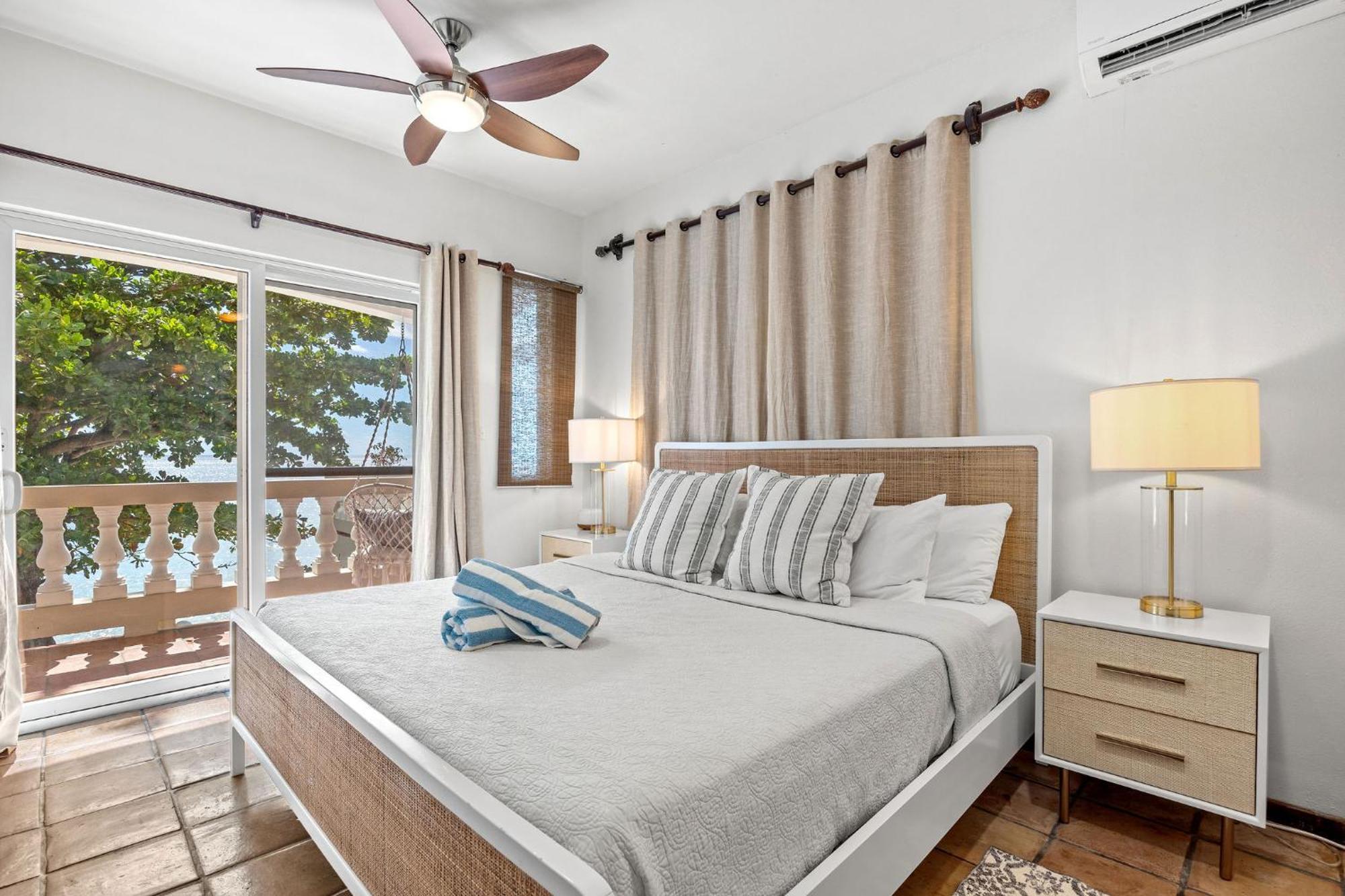 Tres Sirenas Bed & Breakfast *