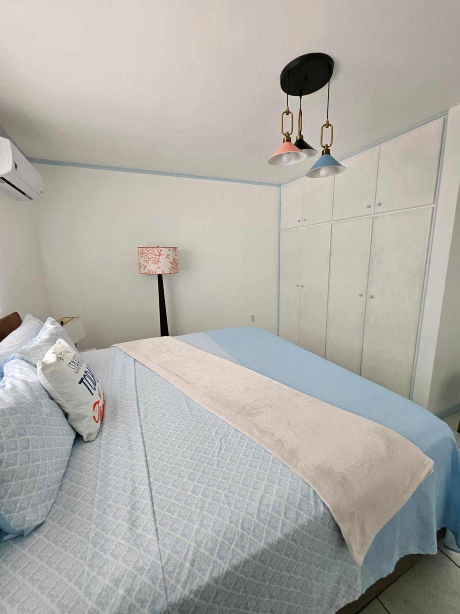 Raven's Paradise Apartment Willemstad