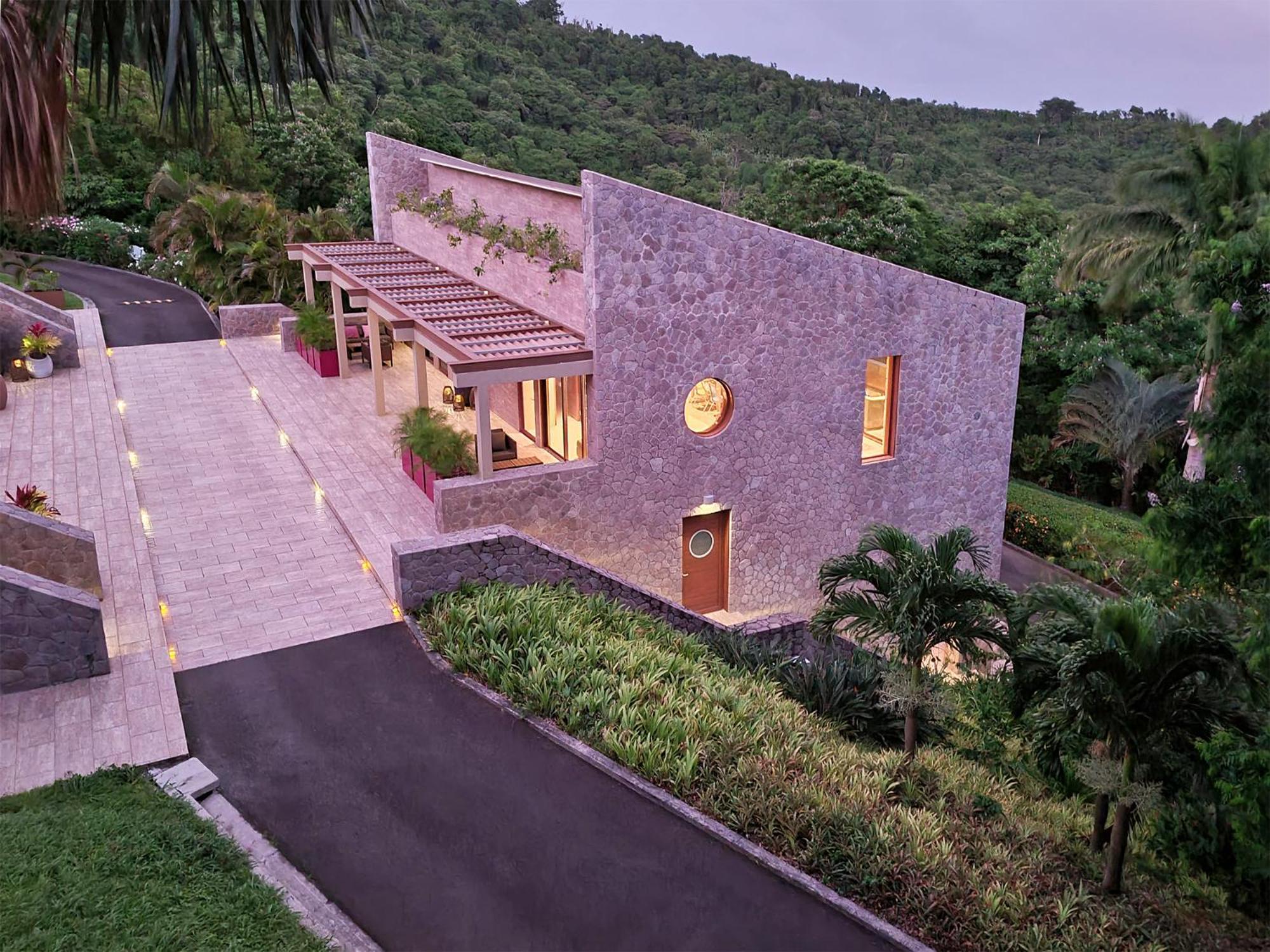 Coulibri Ridge Resort
