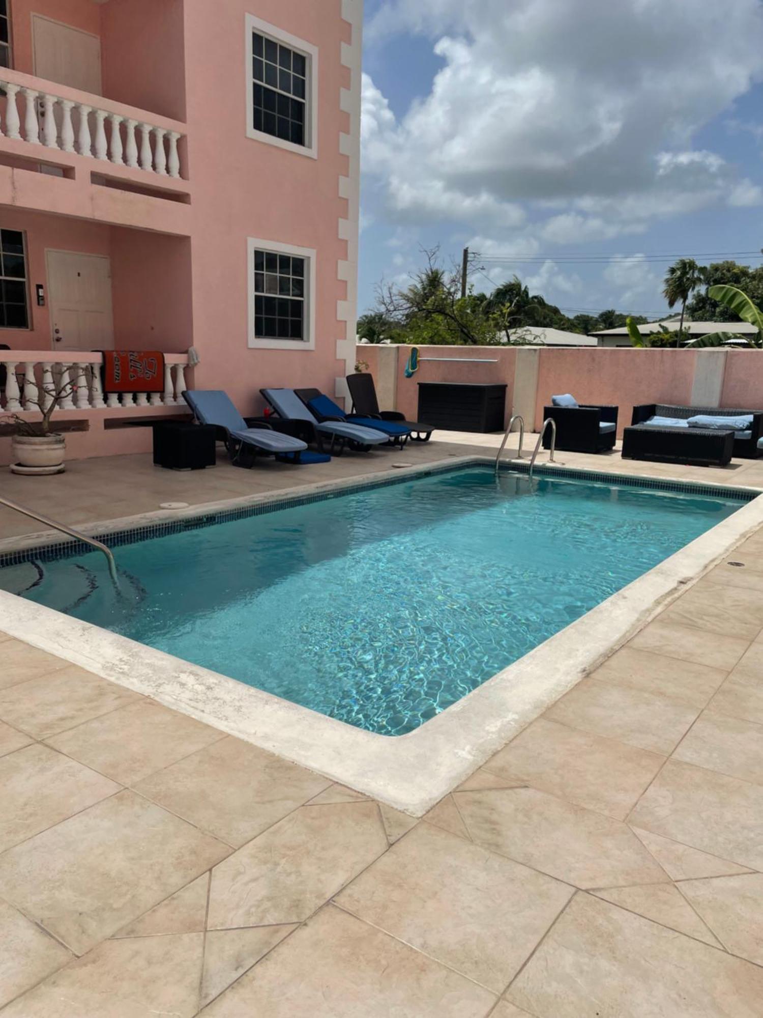 Apartment Seashades 2br 1 Full And 1 Half Bathrooms With Pool Close To Sleeps 4
