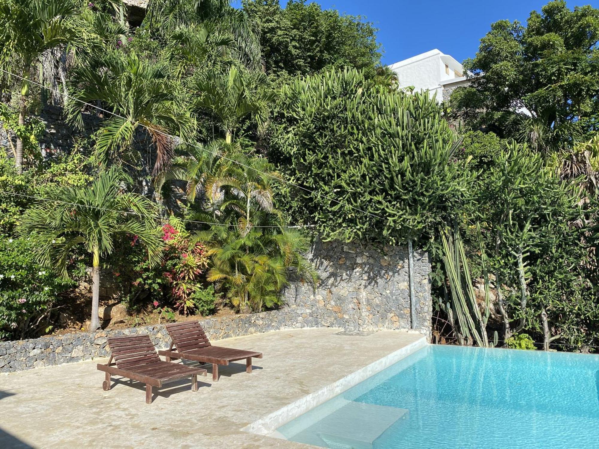 Villa Propiedad De Alto Standing Con Vista Al Mar, Piscina, Tenis, Hasta 12 Personas Las Terrenas