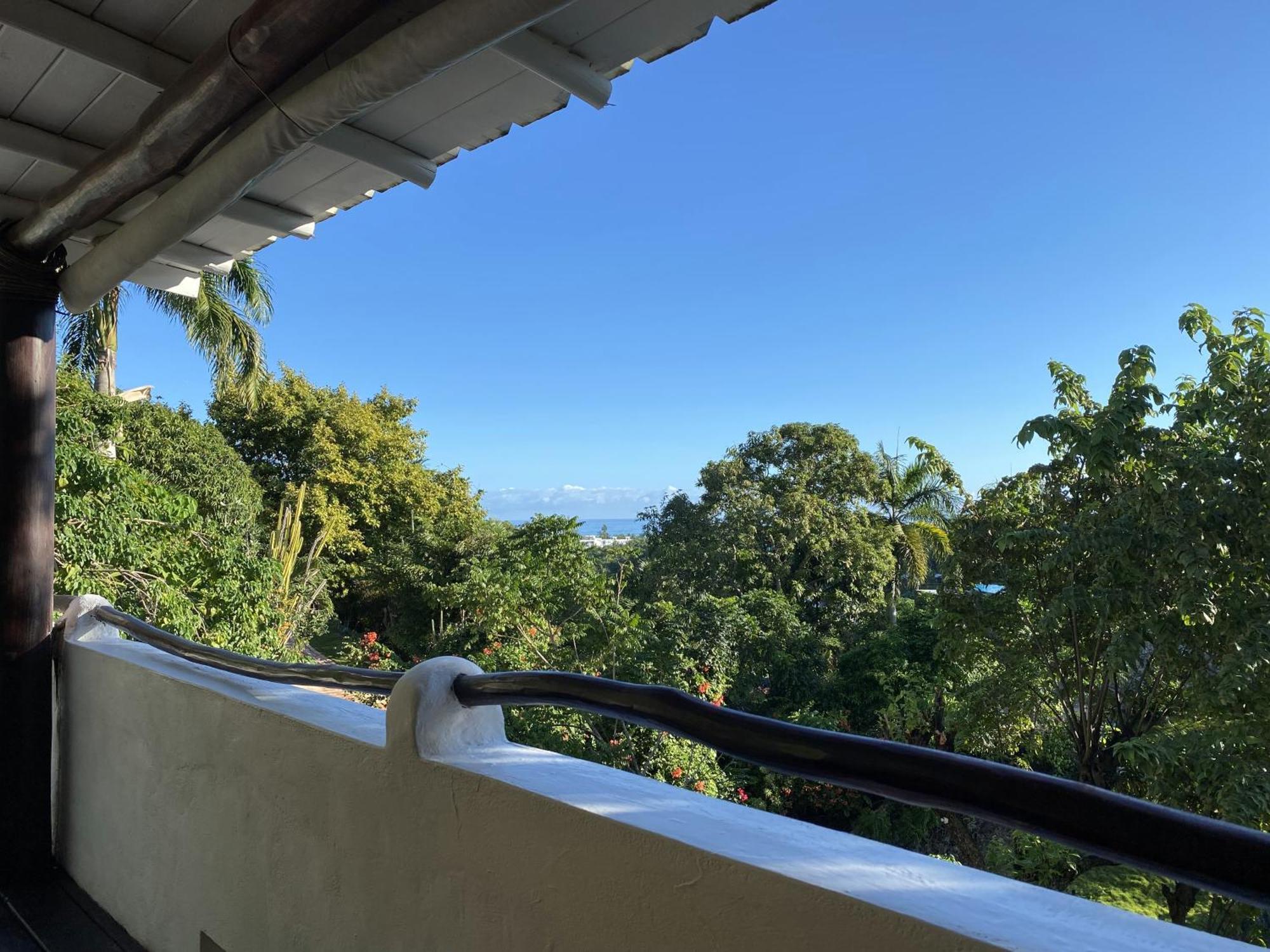 Villa Propiedad De Alto Standing Con Vista Al Mar, Piscina, Tenis, Hasta 12 Personas