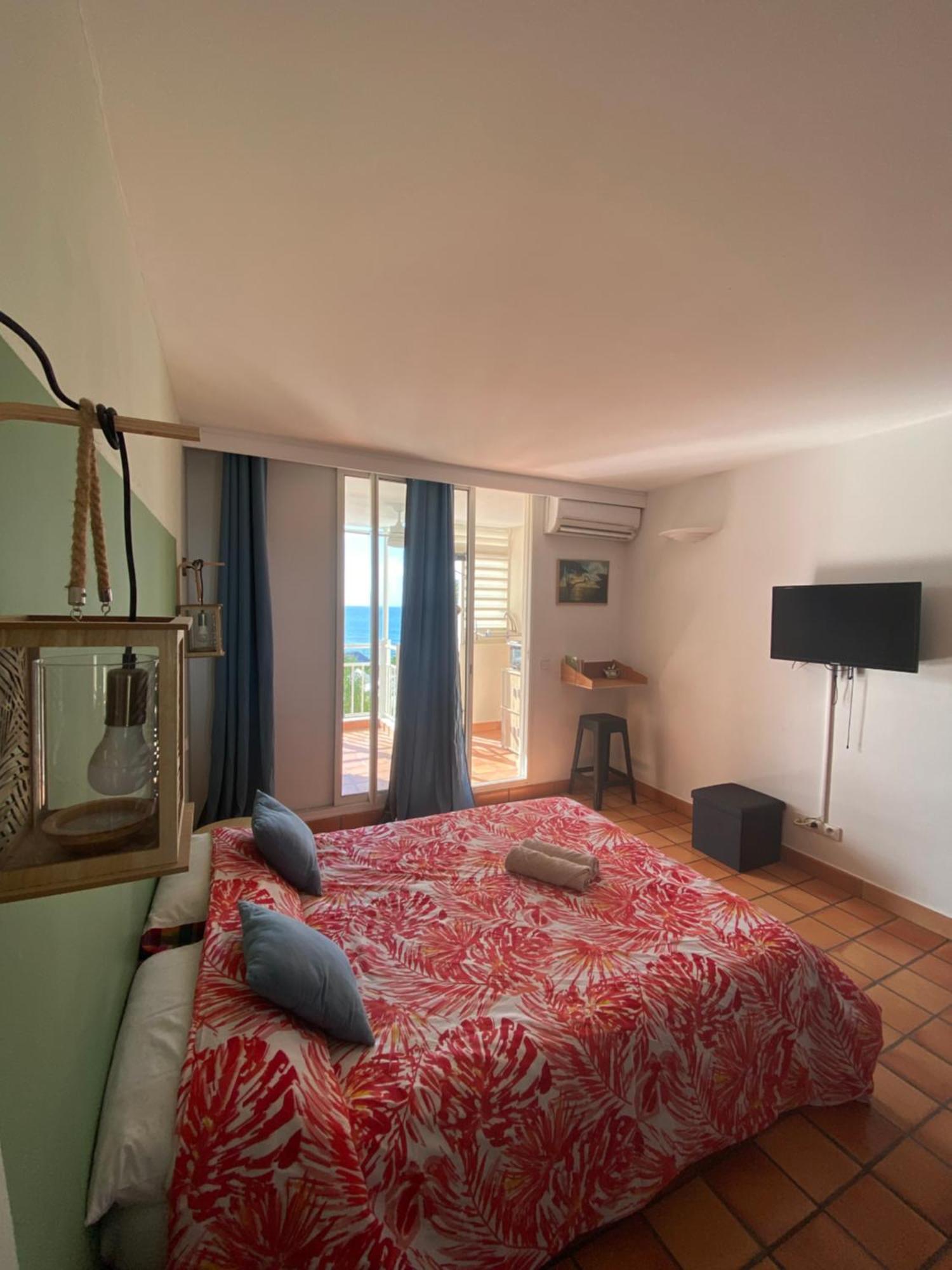 Apartment Paisible Avec Piscine, Pas Loin De La La Trinité