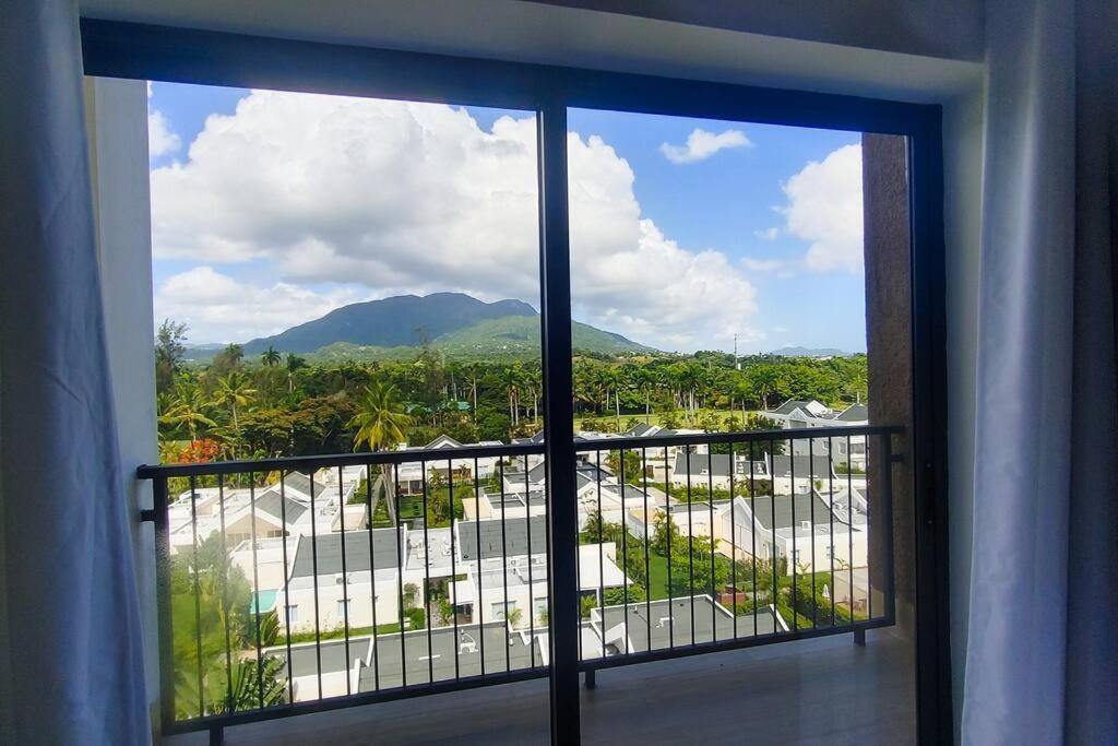 Apartment Spacious Overlooking One