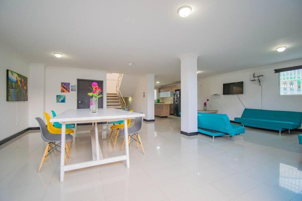 Casa Con Piscina Grupos * Gaira