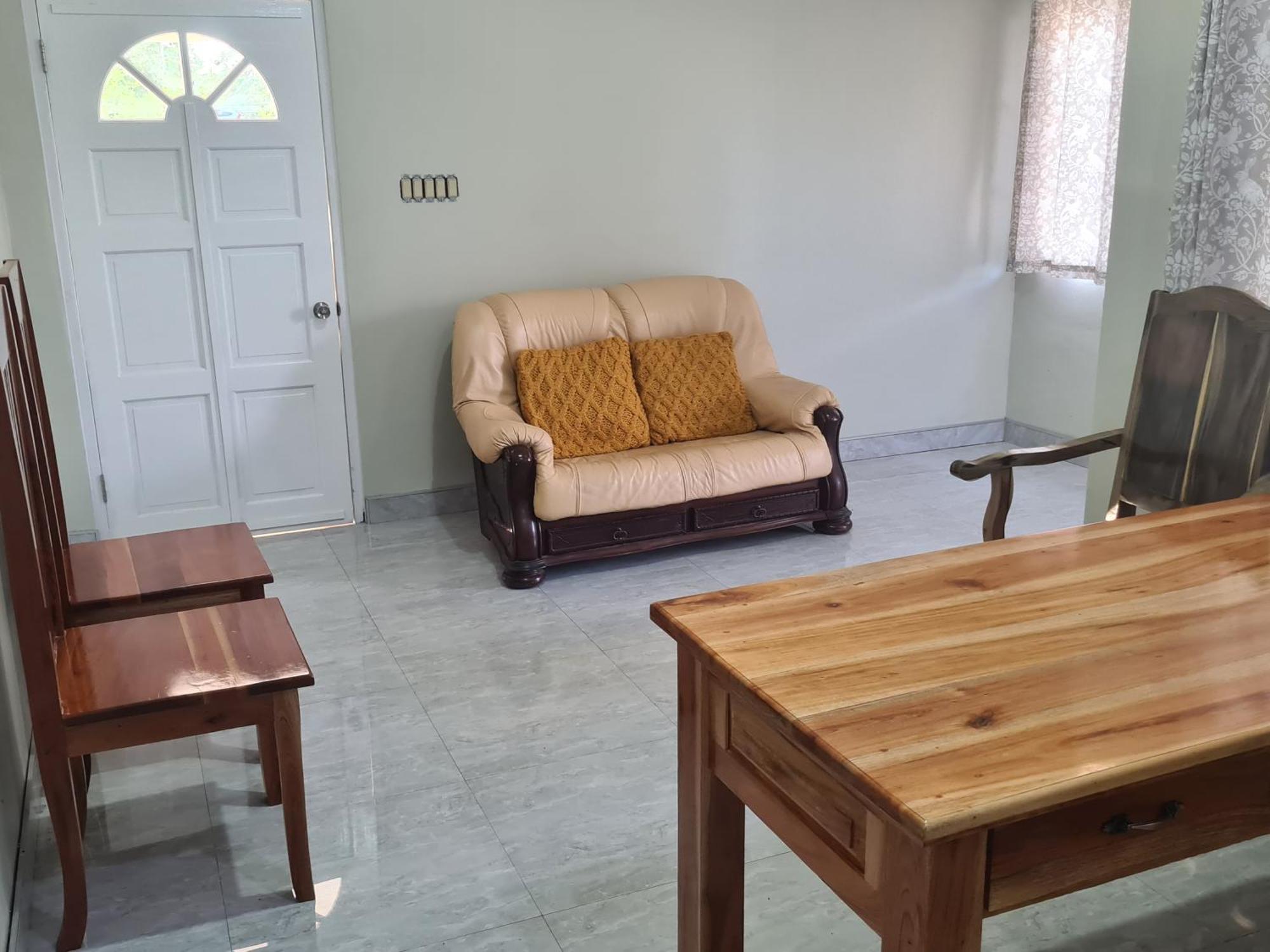 Guest house Demaroys Treasure Beach