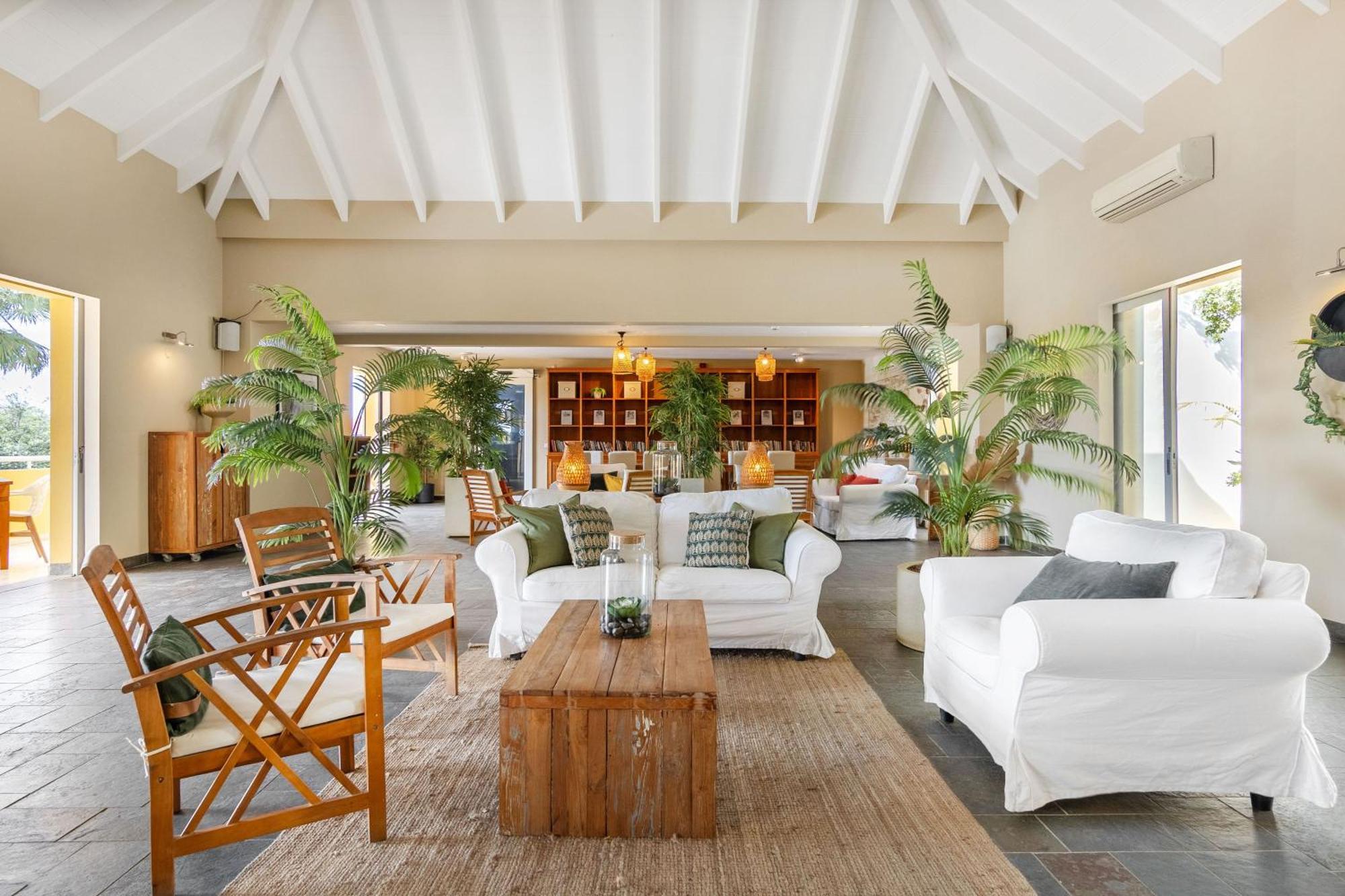 Bayside Boutique - Blue Bay Golf & 4* Sint Michiel