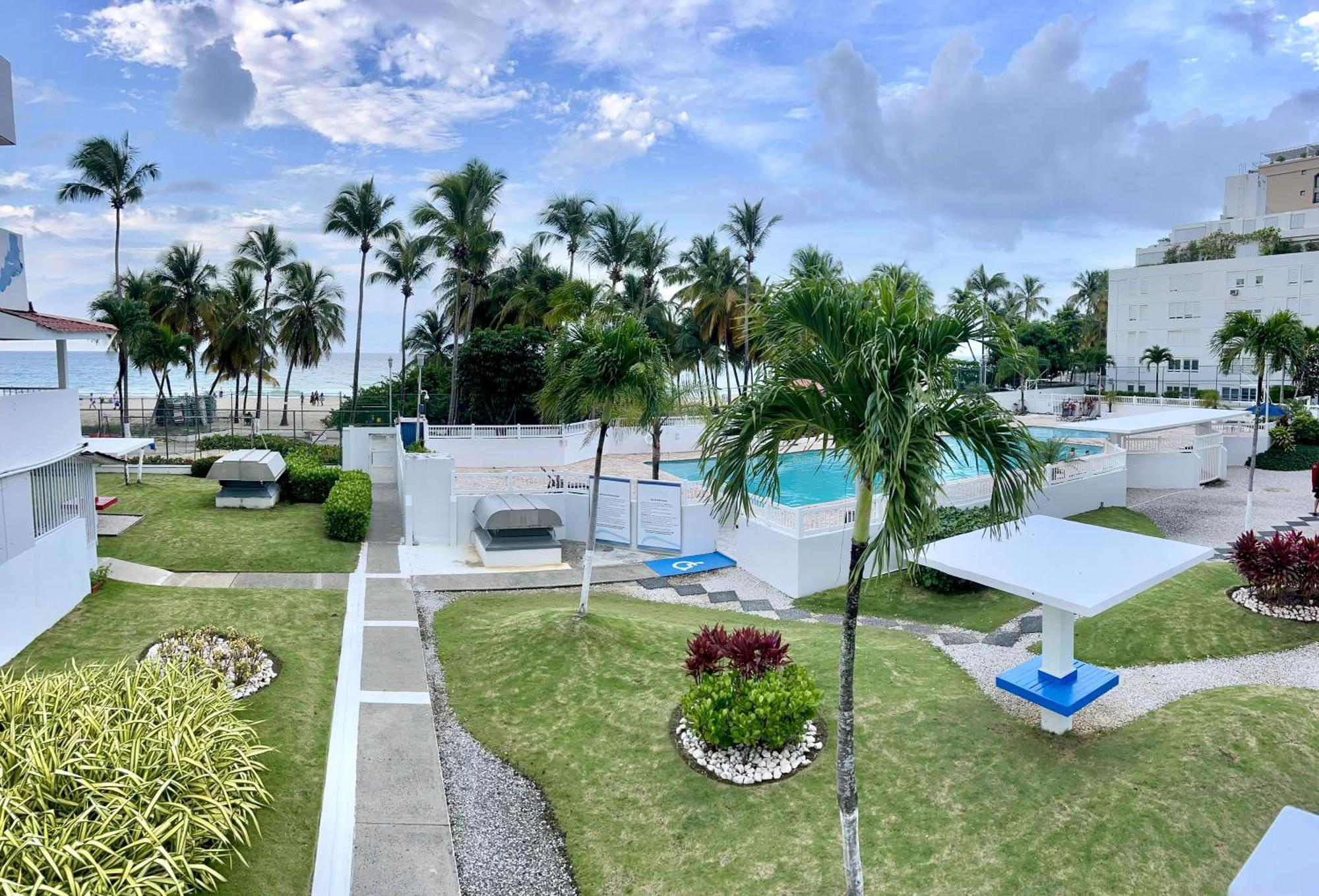 Apartment Beachfront Tropical Tantra