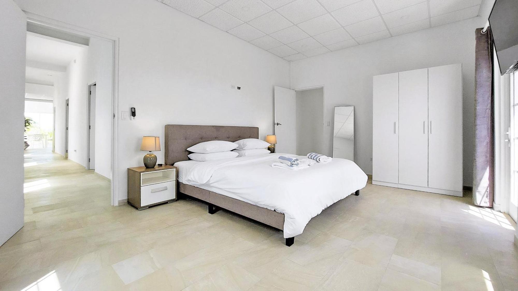 Bocobay Penthouse 4br 4ba With Rooftop Pool *