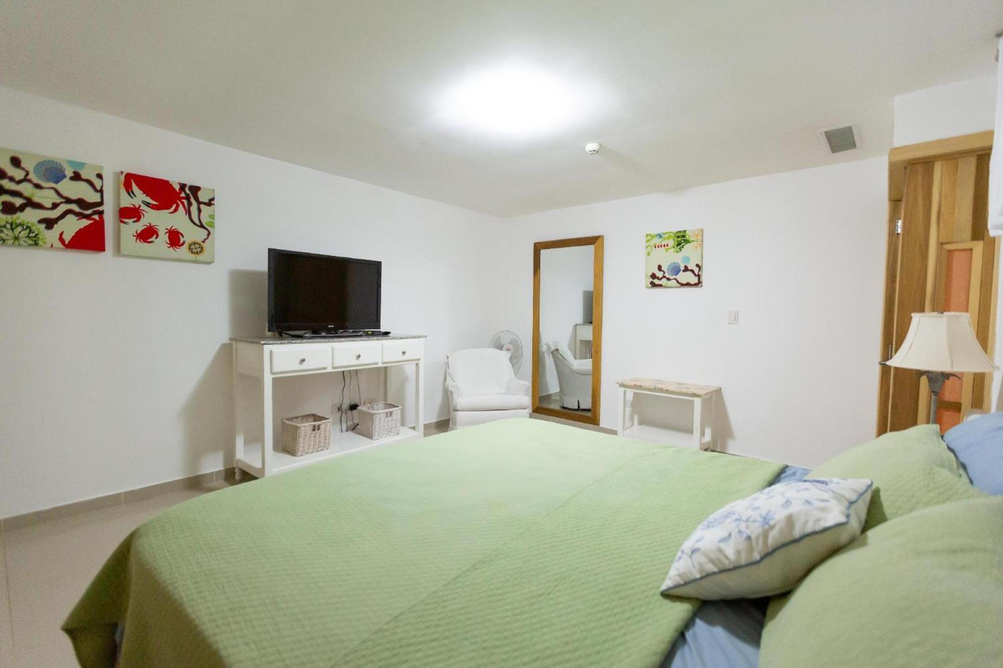 Marbella Beachfront Apartamento *