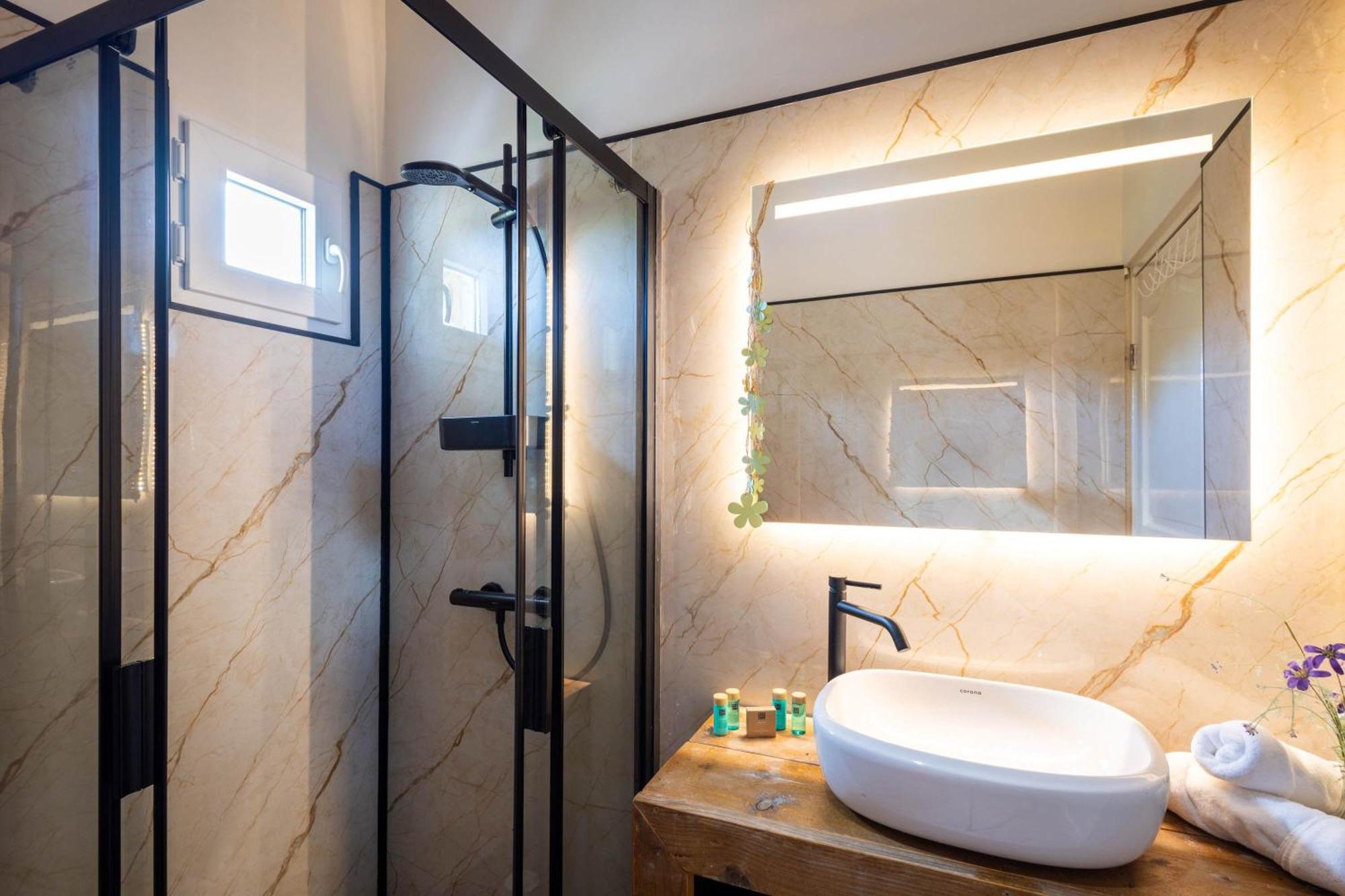 Masbango Luxury Penthouse At Villa *