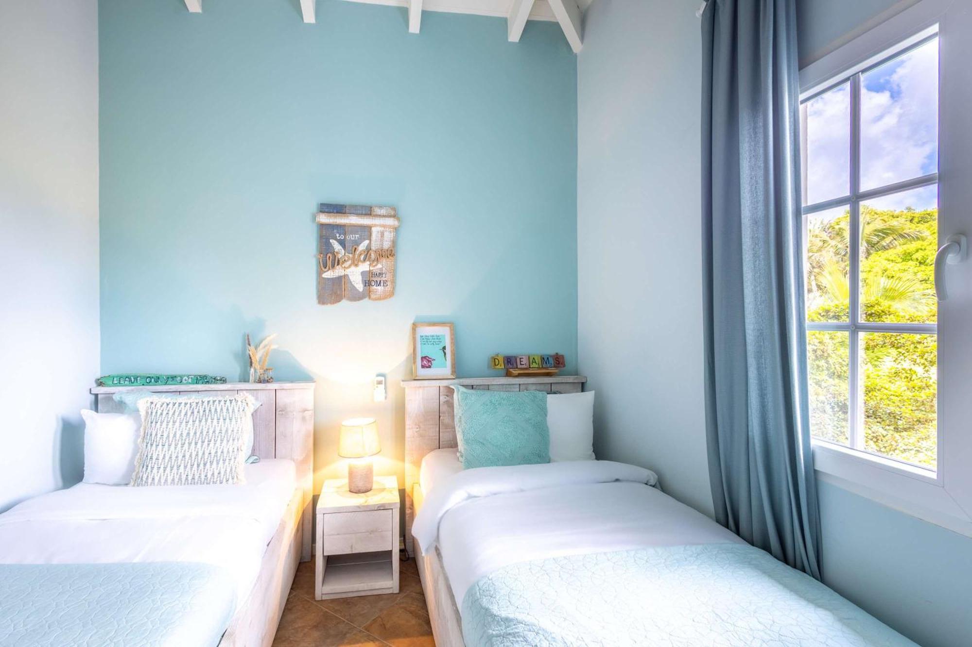 Villa Masbango Luxury Penthouse At *
