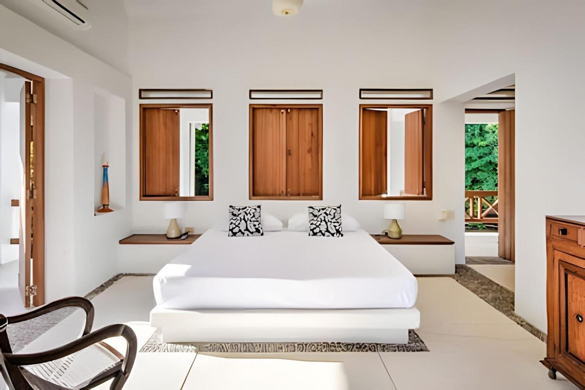 La Caracola | 3br In Native Forest & Pvt Sea Barú