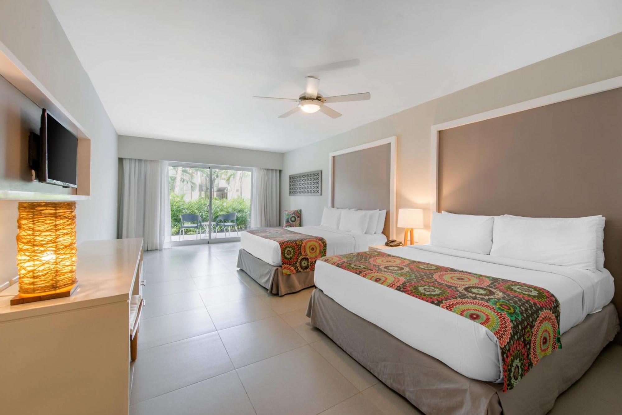 Hotel Emotions By Hodelpa - 4*