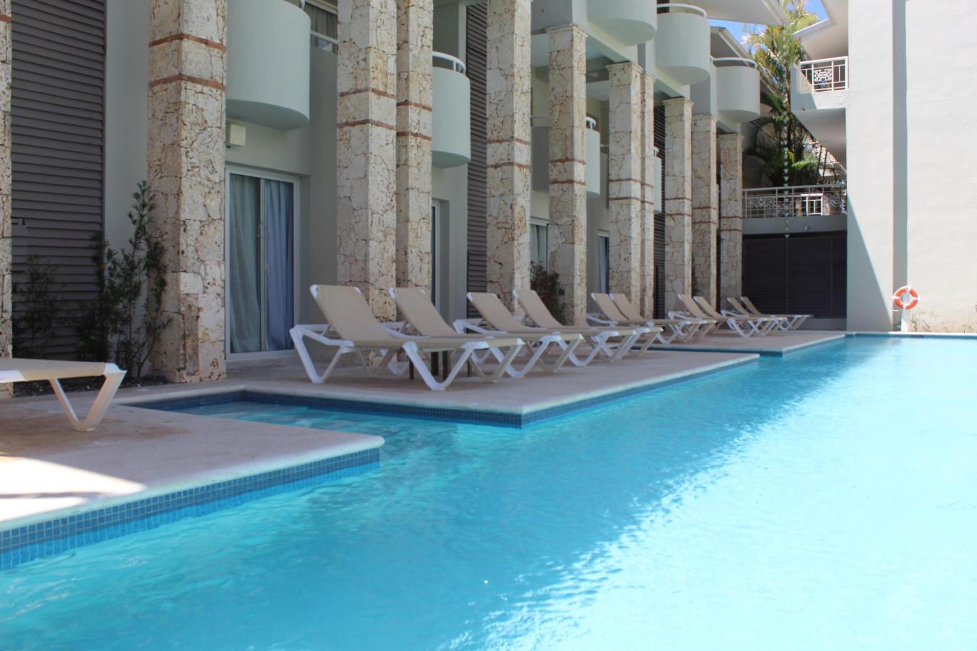 Emotions By Hodelpa - Hotel