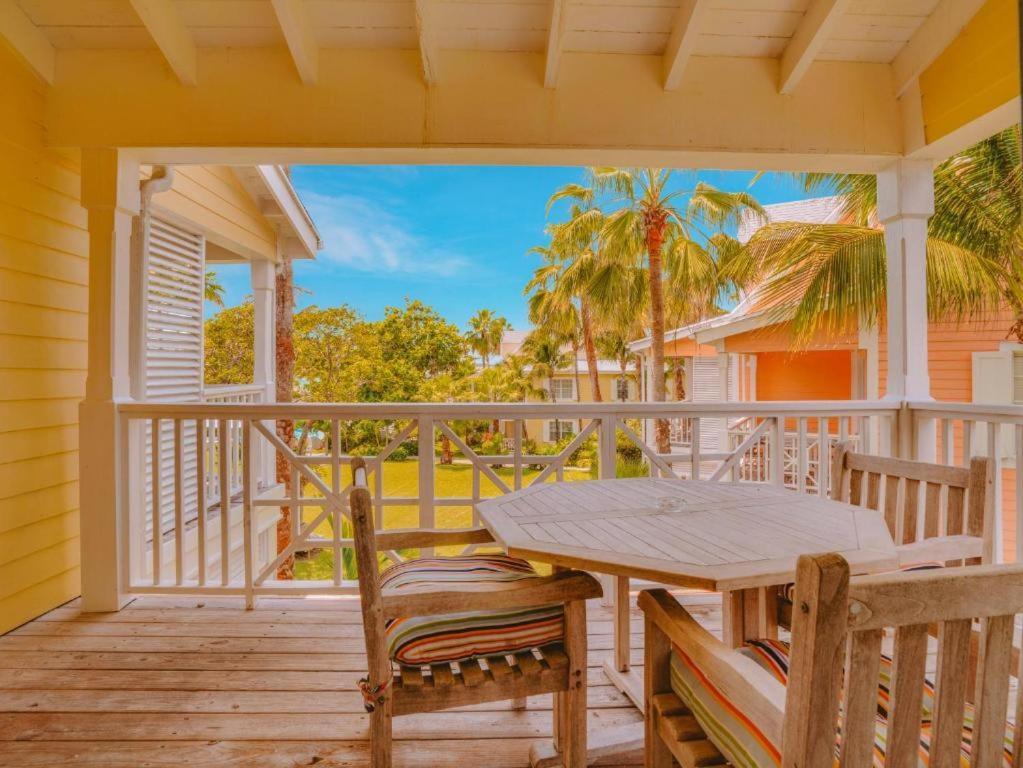Resort Valentines & Marina Dunmore Town
