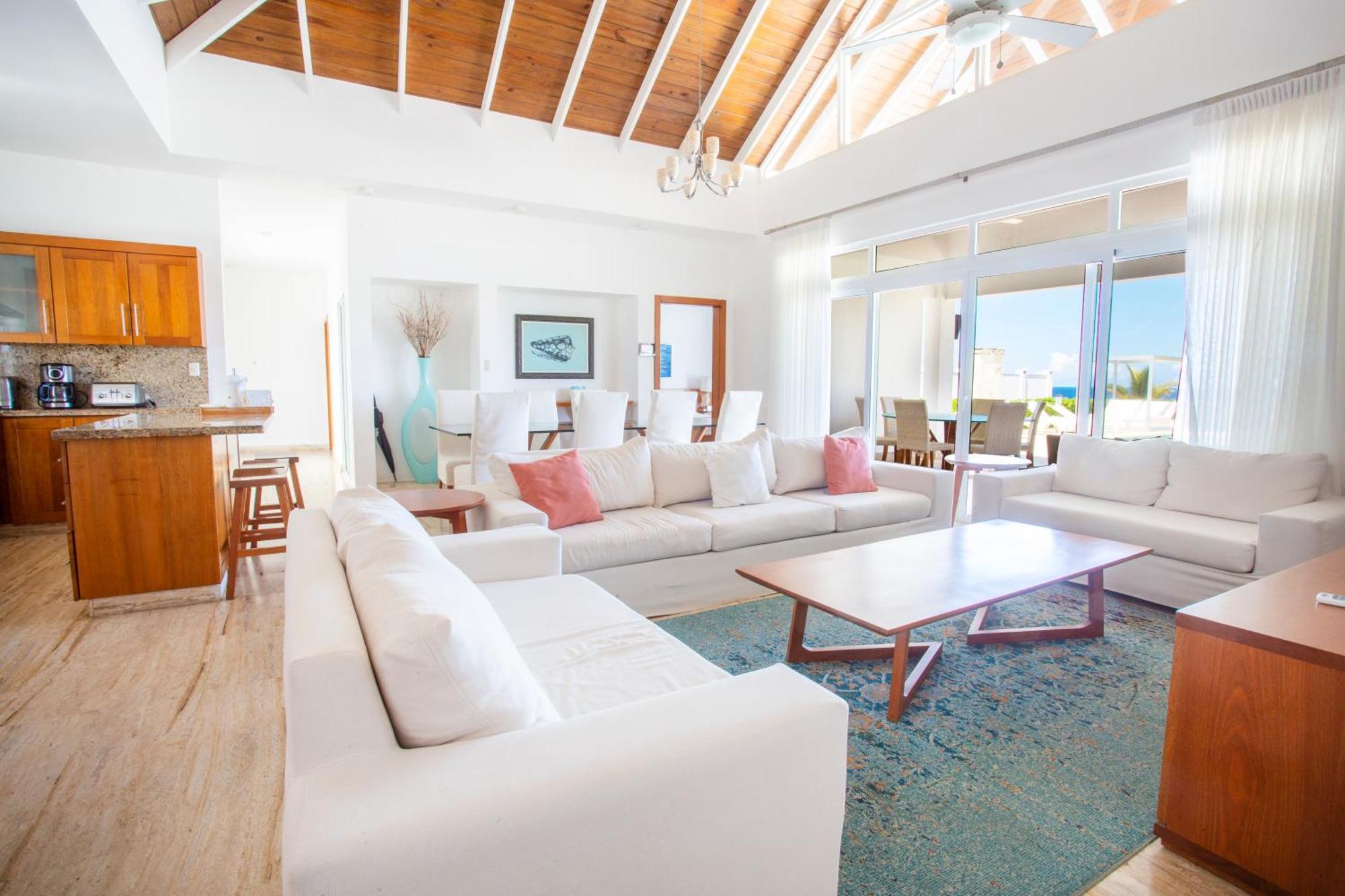 Ocean Village Deluxe