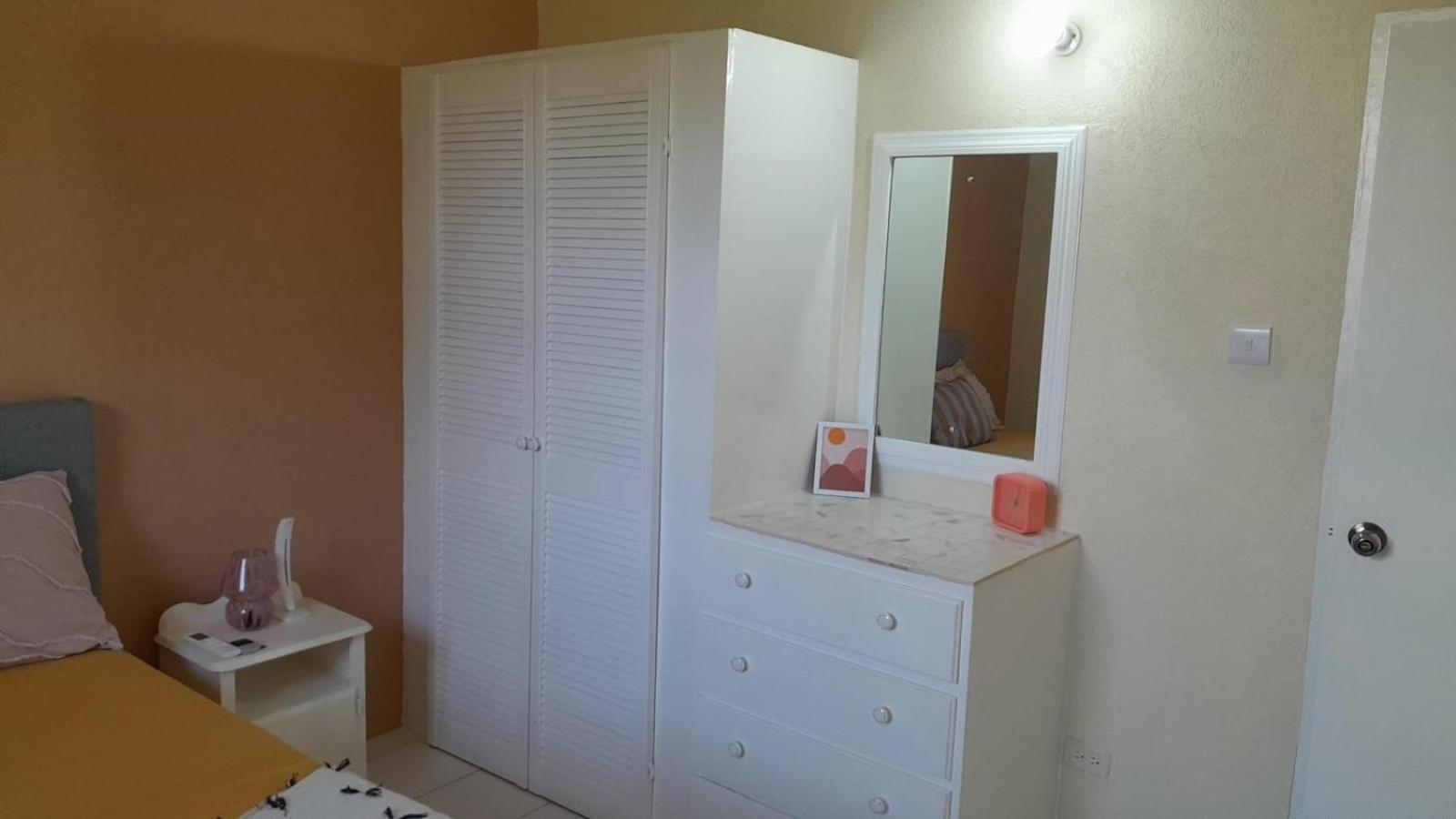 Coastal View7 1 & 2 Bed Apartment Christ Church