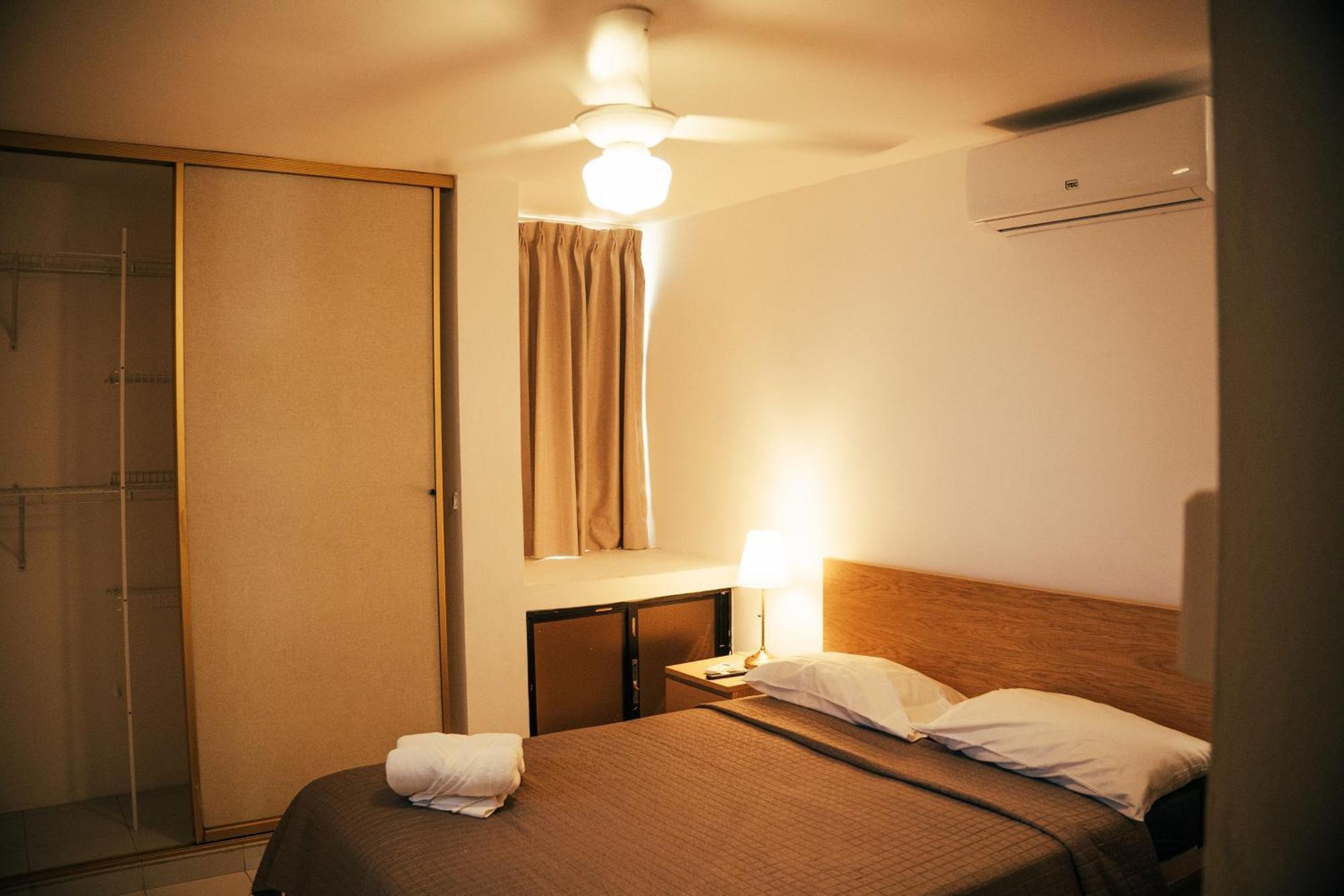 Apartamento H1 & H2 - Breakfast & Service - Airport Close