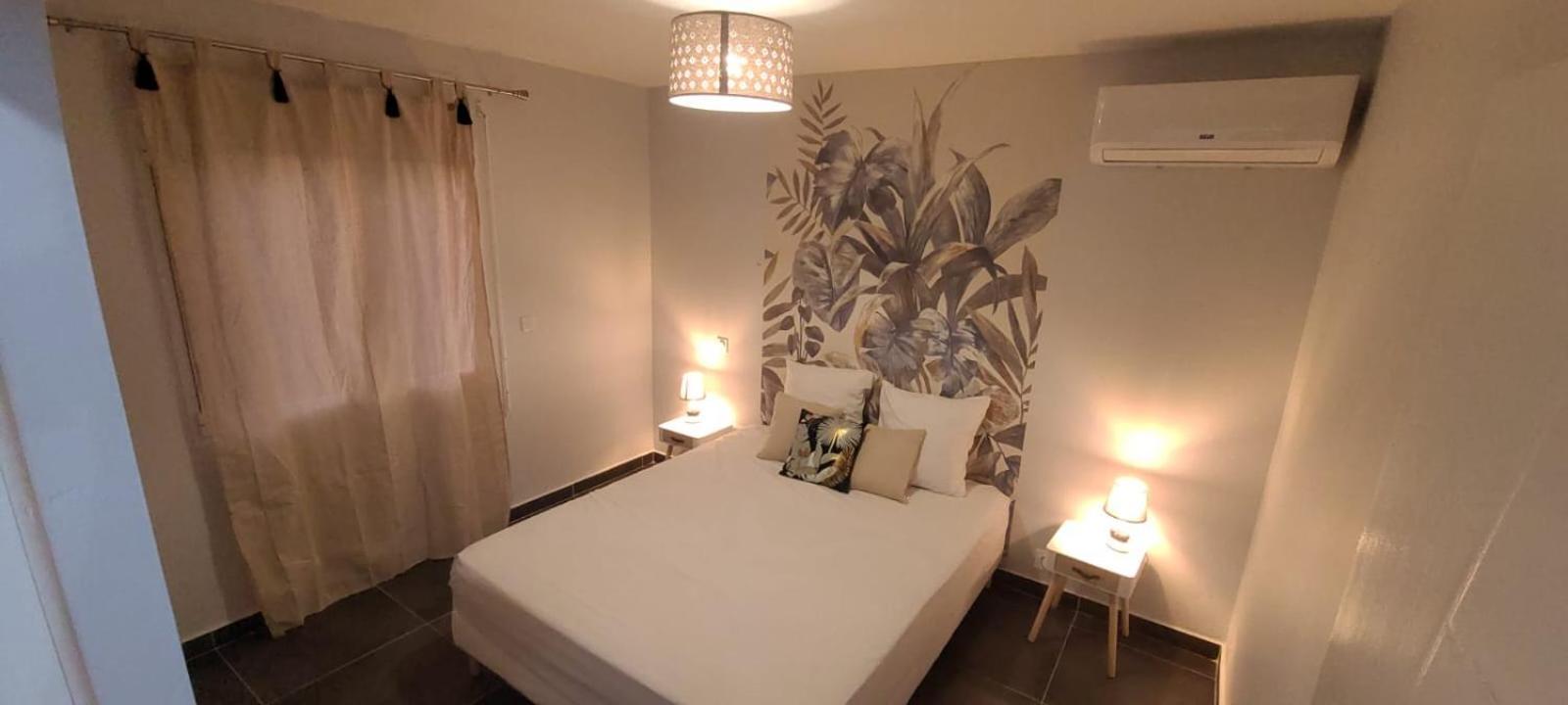 Les Kajou Holiday home *