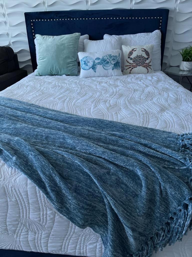 Apartamento Beautiful Ocean Blue Oceanfront Fajardo