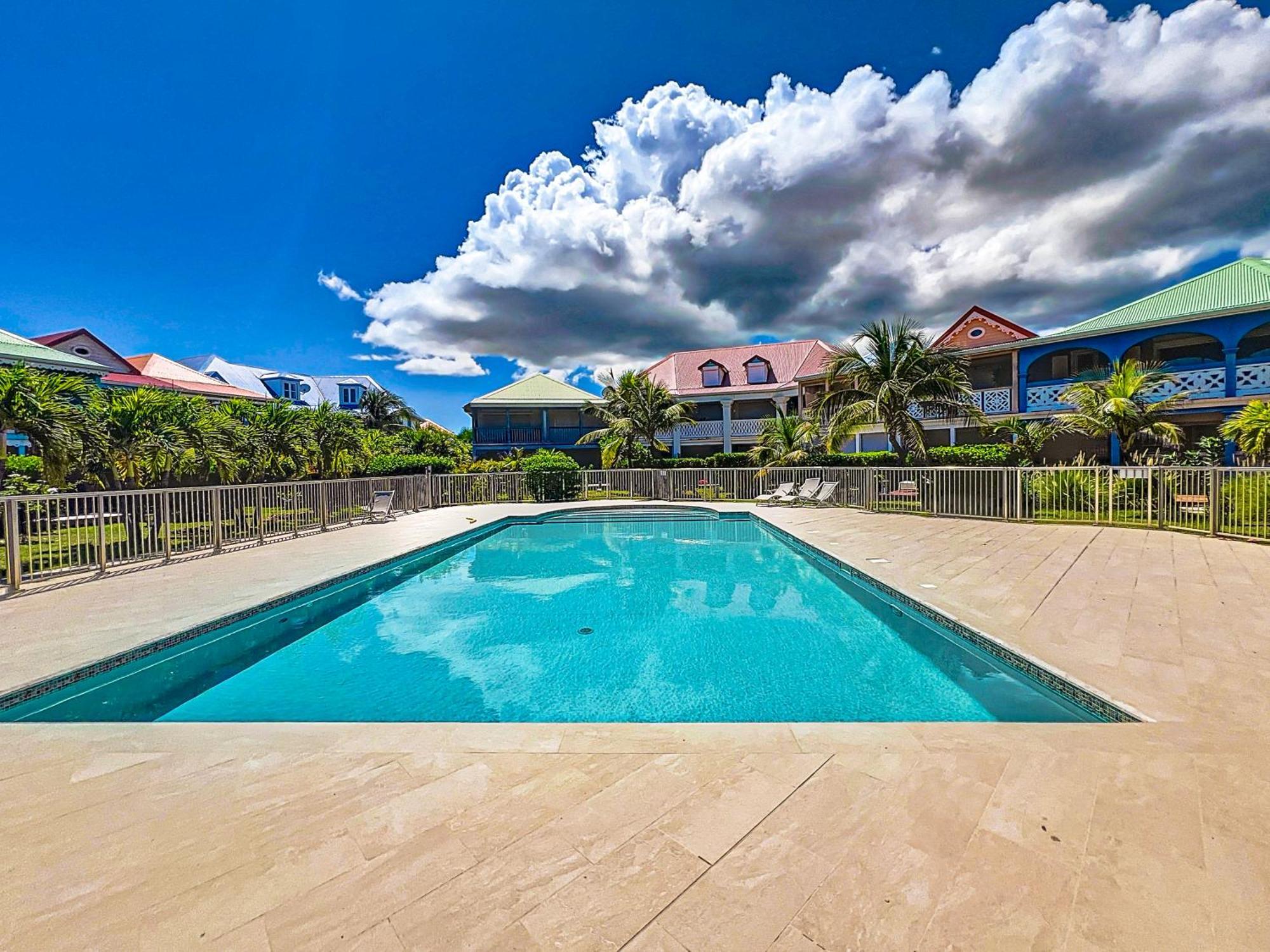 Sable Bleu Elegant 2-bedroom Oceanfront * Orient Bay