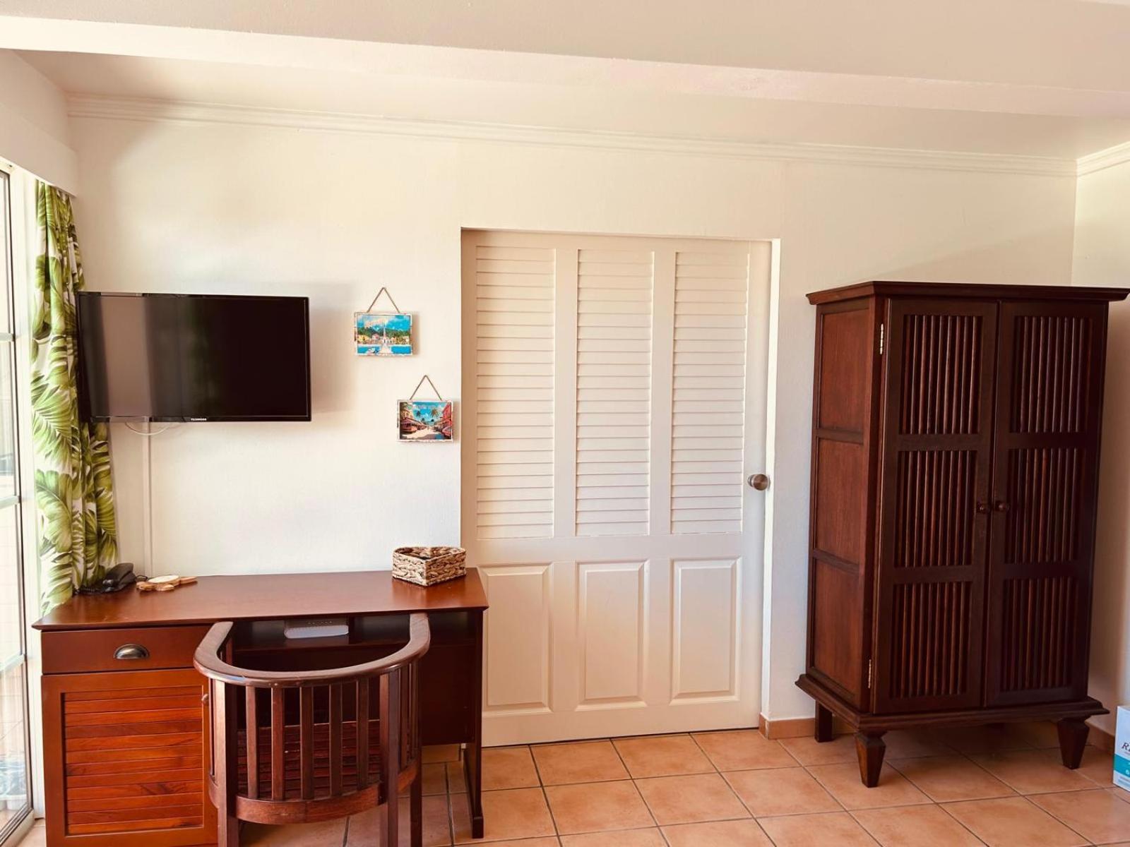 Ti Cocotier Vue 2 A 6 Personnes Village Pierre Et Apartment *