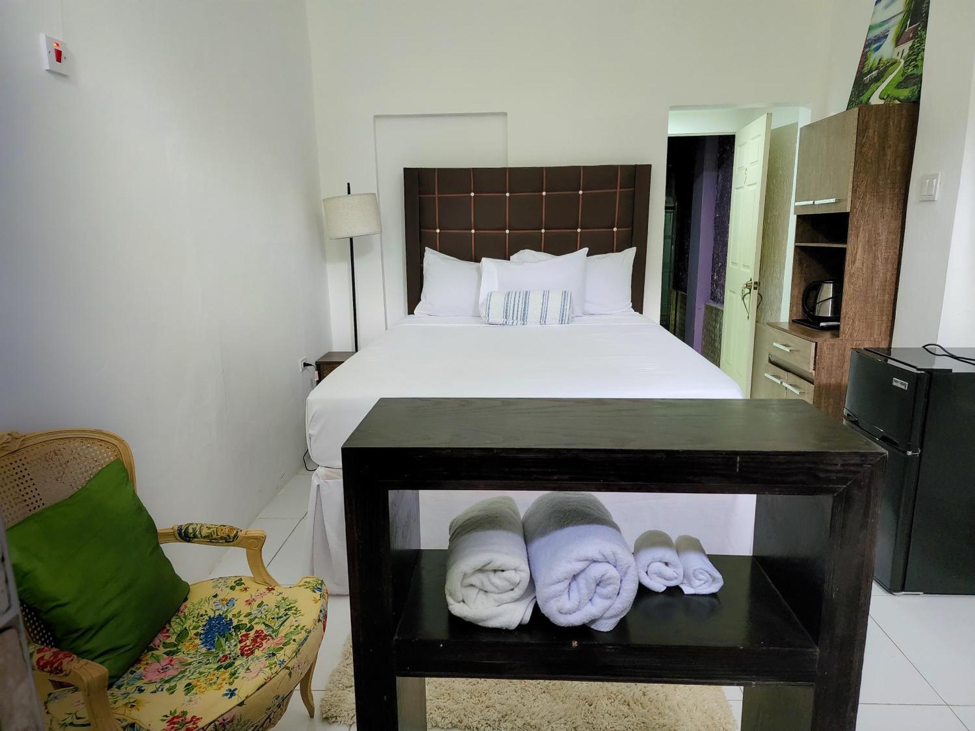 Sky Aparthotel *