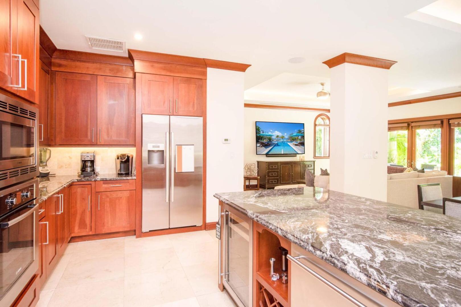Casa Luna 15 - Gated Seaside Village With Shared Pool, Jacquzi, & Cove