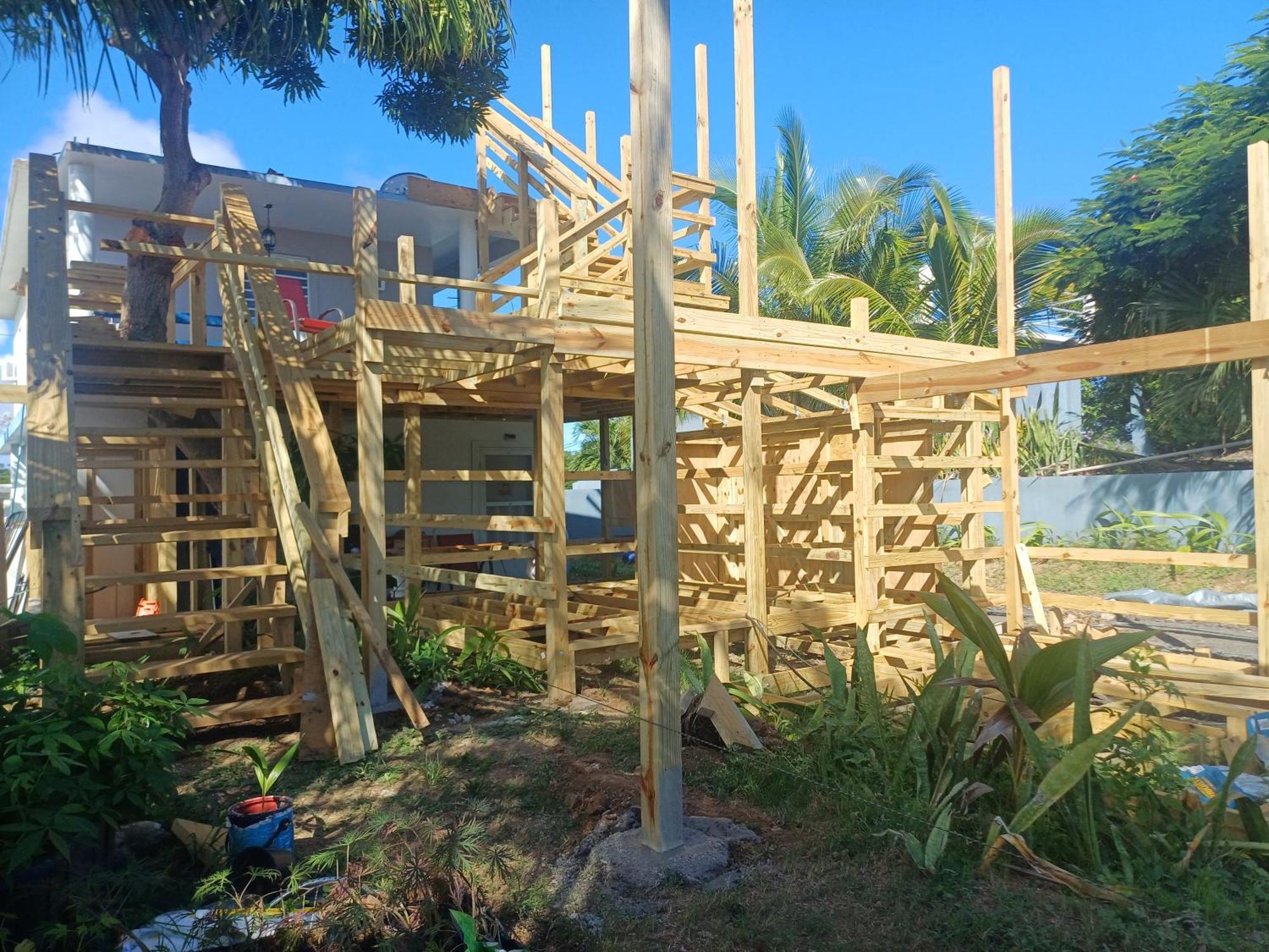 Rooster Run Glamping Has Rooftop And Off The Ground Glamping Experience For 1 To 16 In A Single Tent And Views Of The Rain Forrest And To Culebra Across The Atlantic Ocean W Tents, Linens, Deluxe Air Beds, Warm Shower And At A Great Pric Luxury tent *