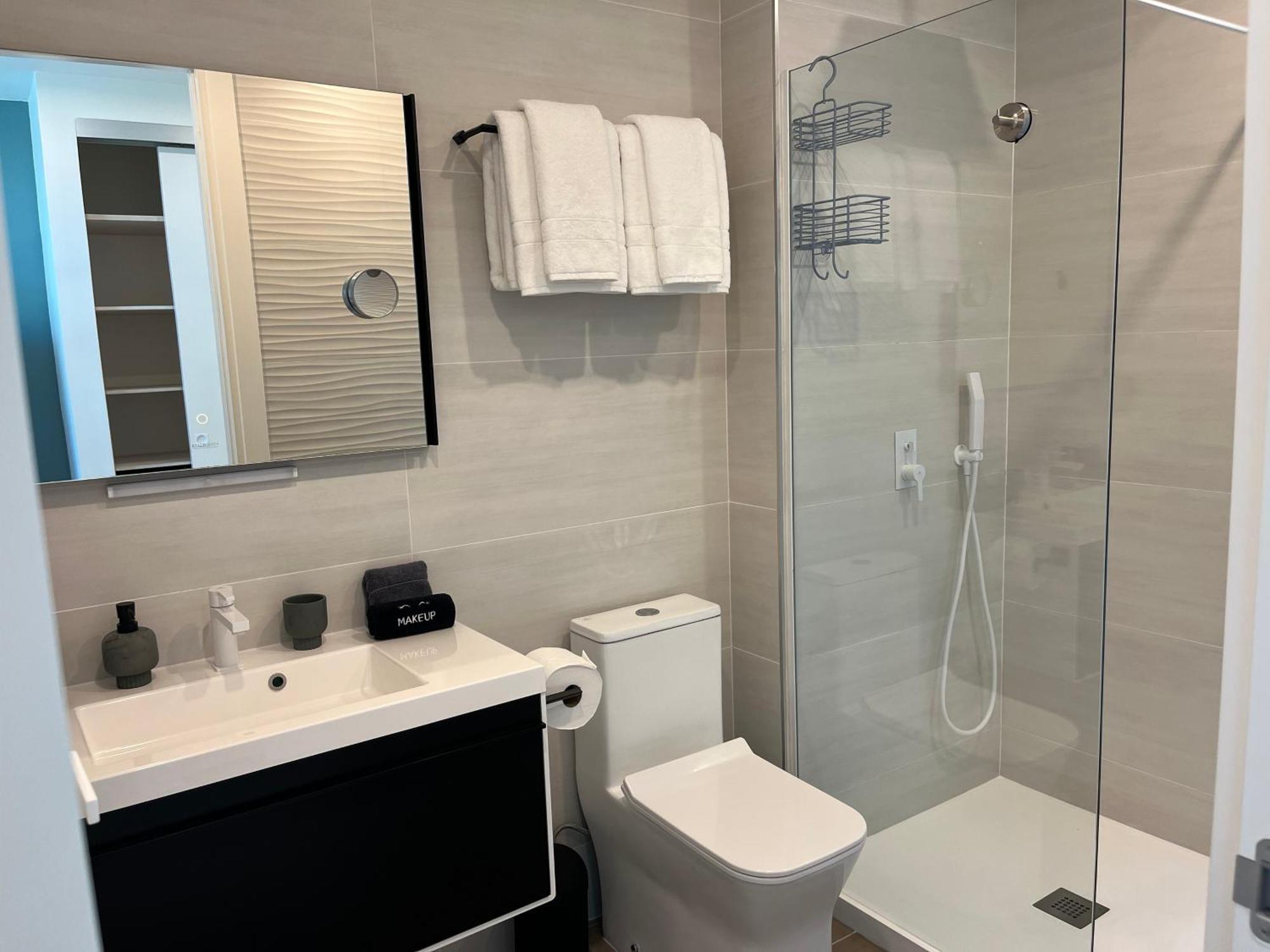 B1401 - Fourteen At Mullet Bay, Luxurious And Cosy 2bed With The Sea View Apartment *