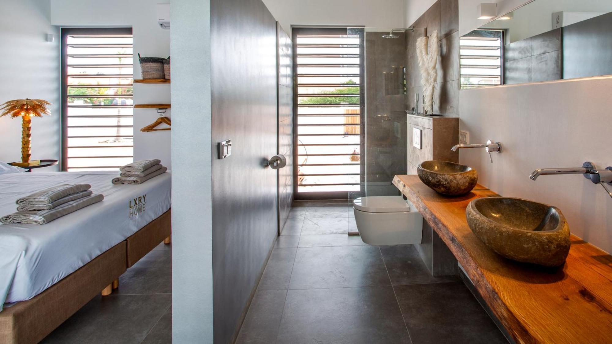 The Of Curacao, A Lxryhome Collection *