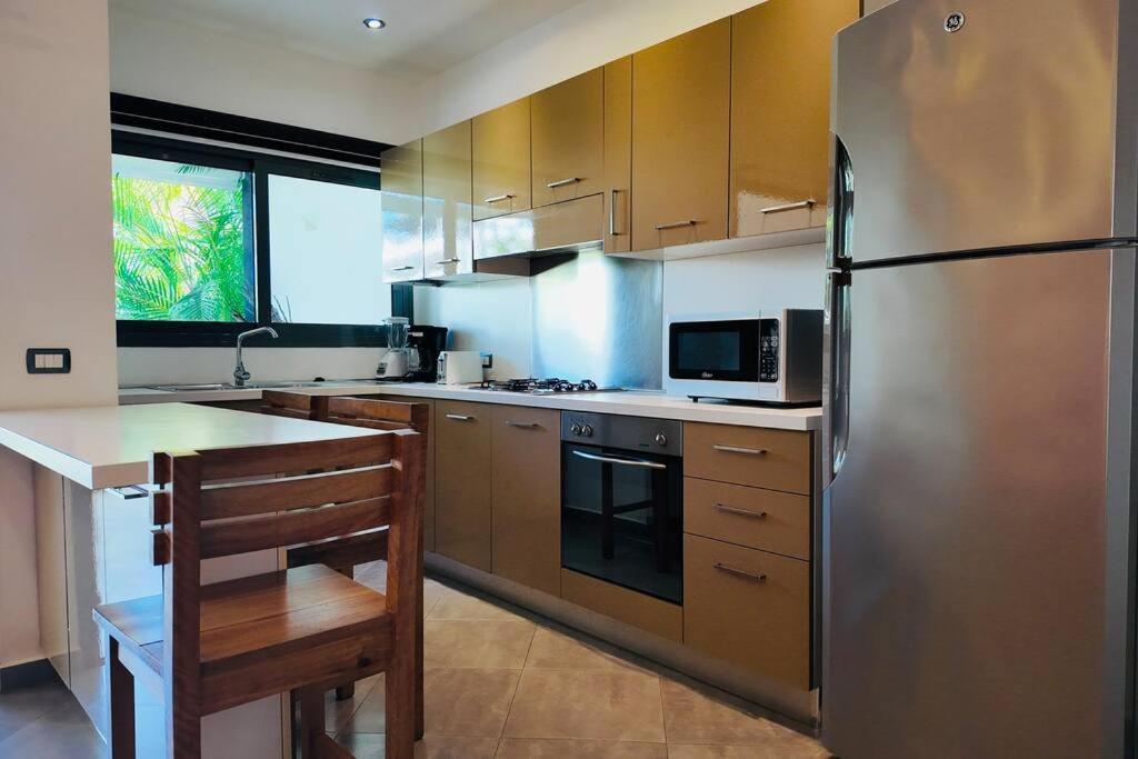 Aligio Beachfront &