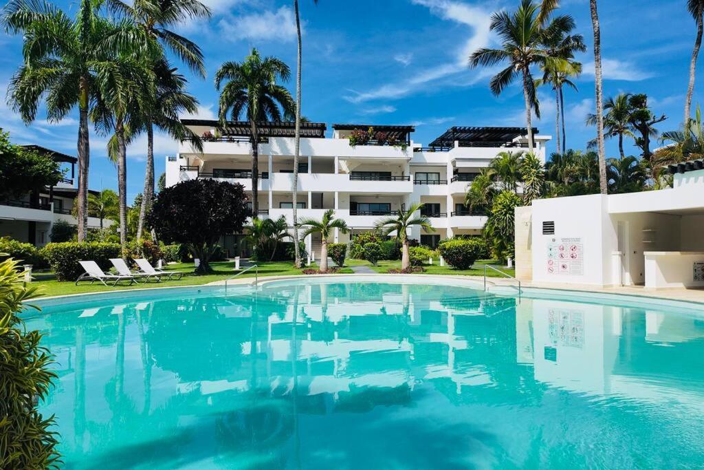 Aligio Beachfront & Apartment