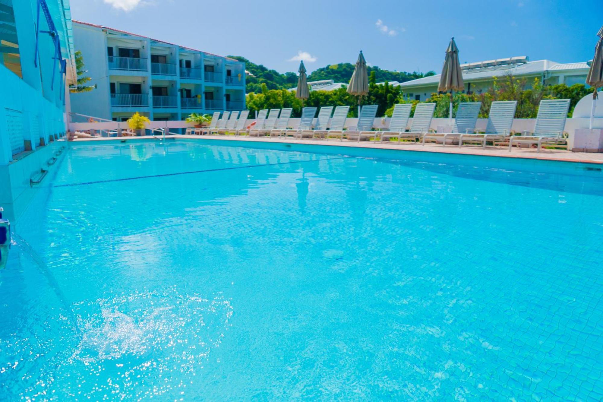Allamanda Hotel 3*