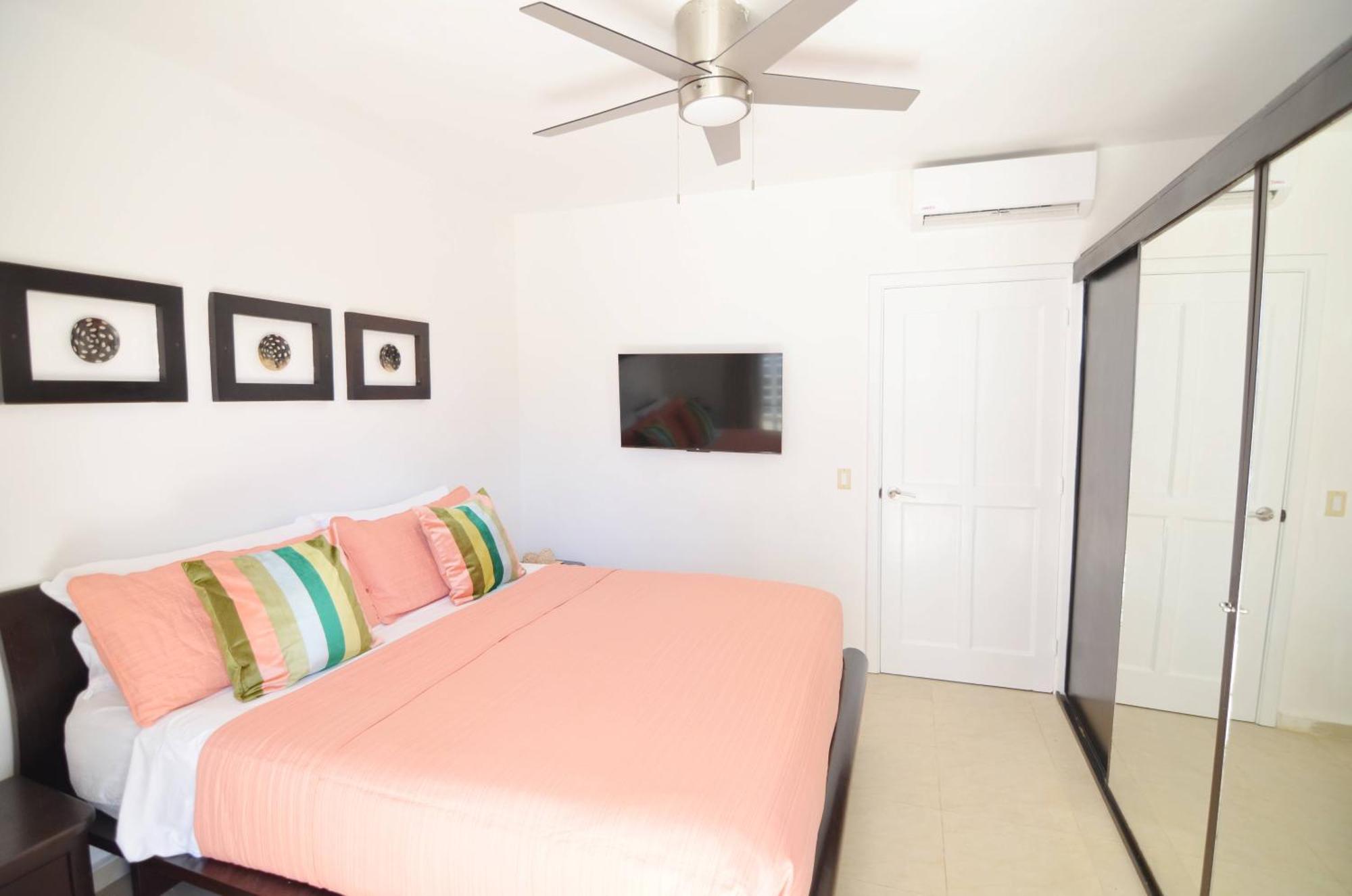 Villa La Flor Del Caribe & Punta Cana