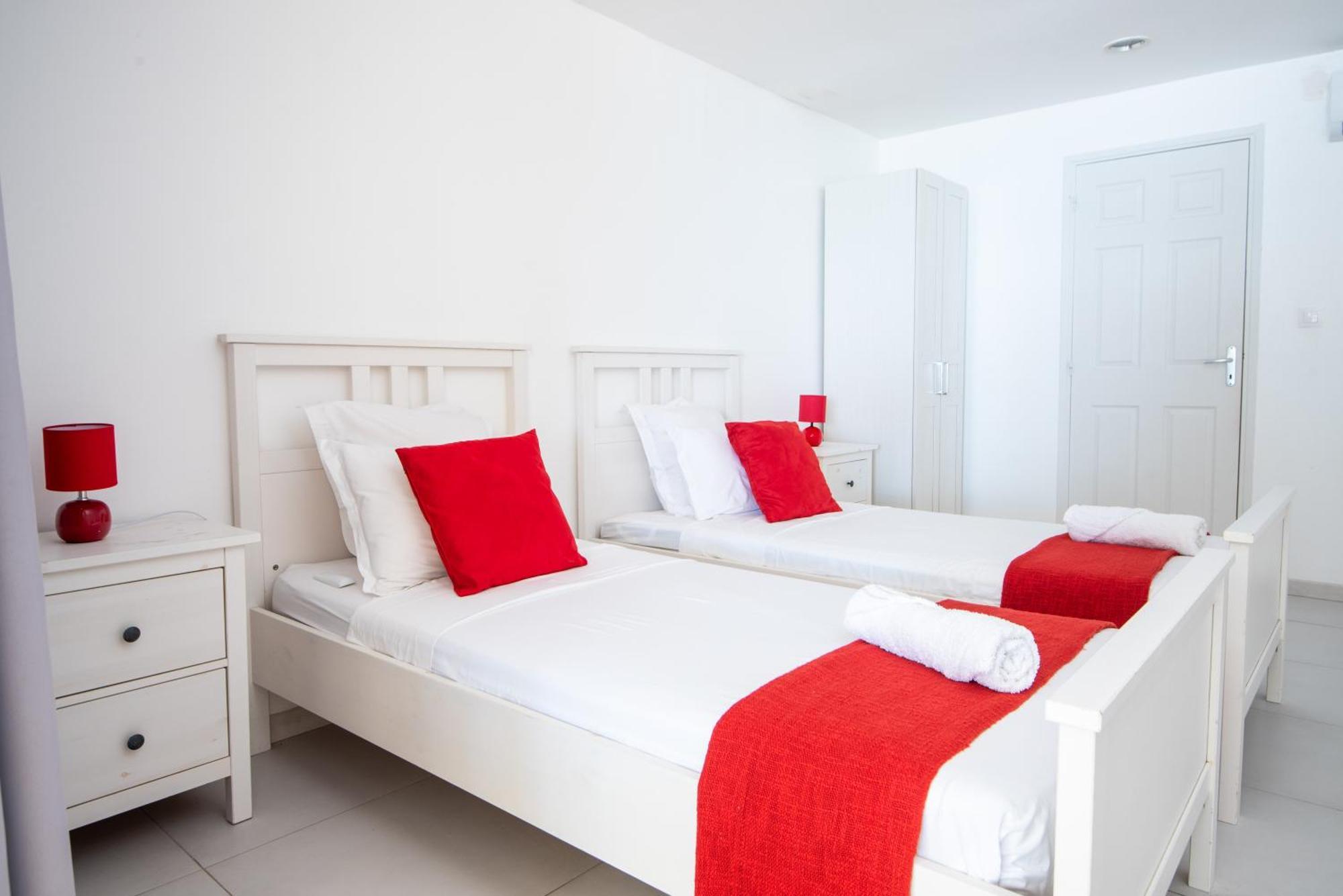 Homestay L'escadre, En Face Du Rocher Du Diamant *