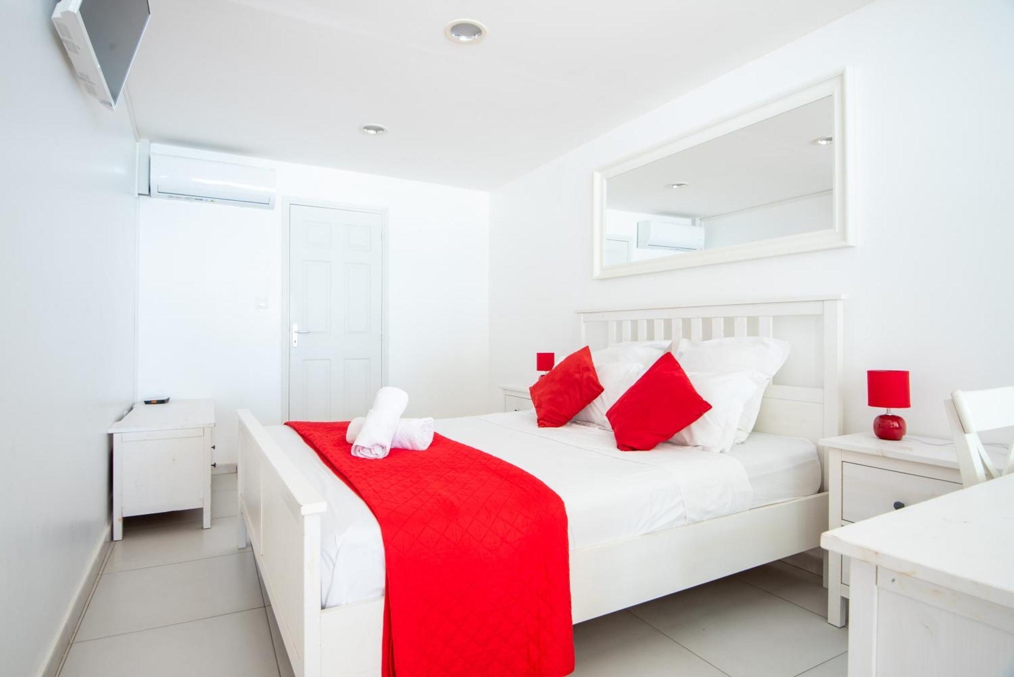 L'escadre, En Face Du Rocher Du Diamant Homestay Le Diamant