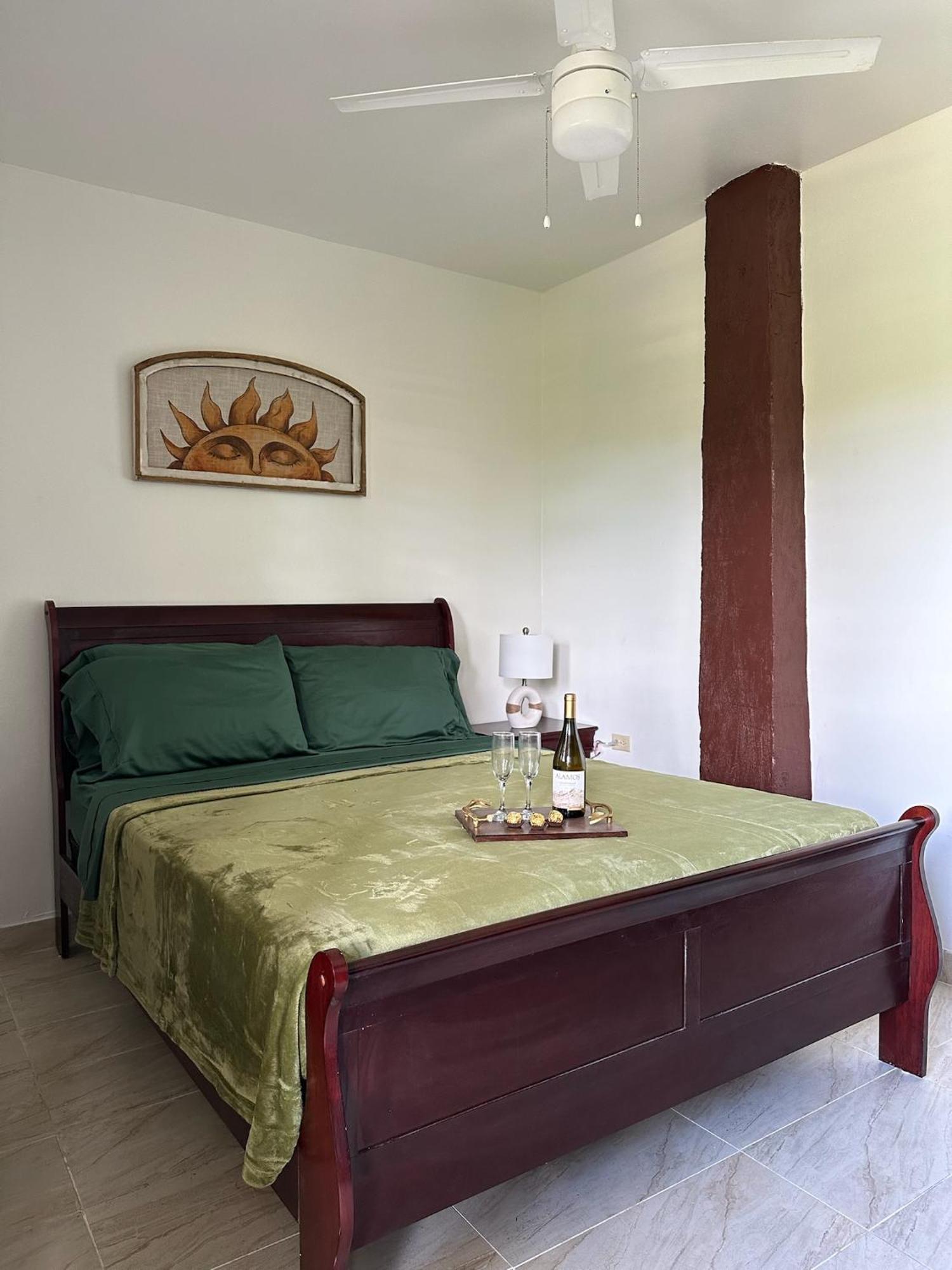 El Oasis Hotel 3*