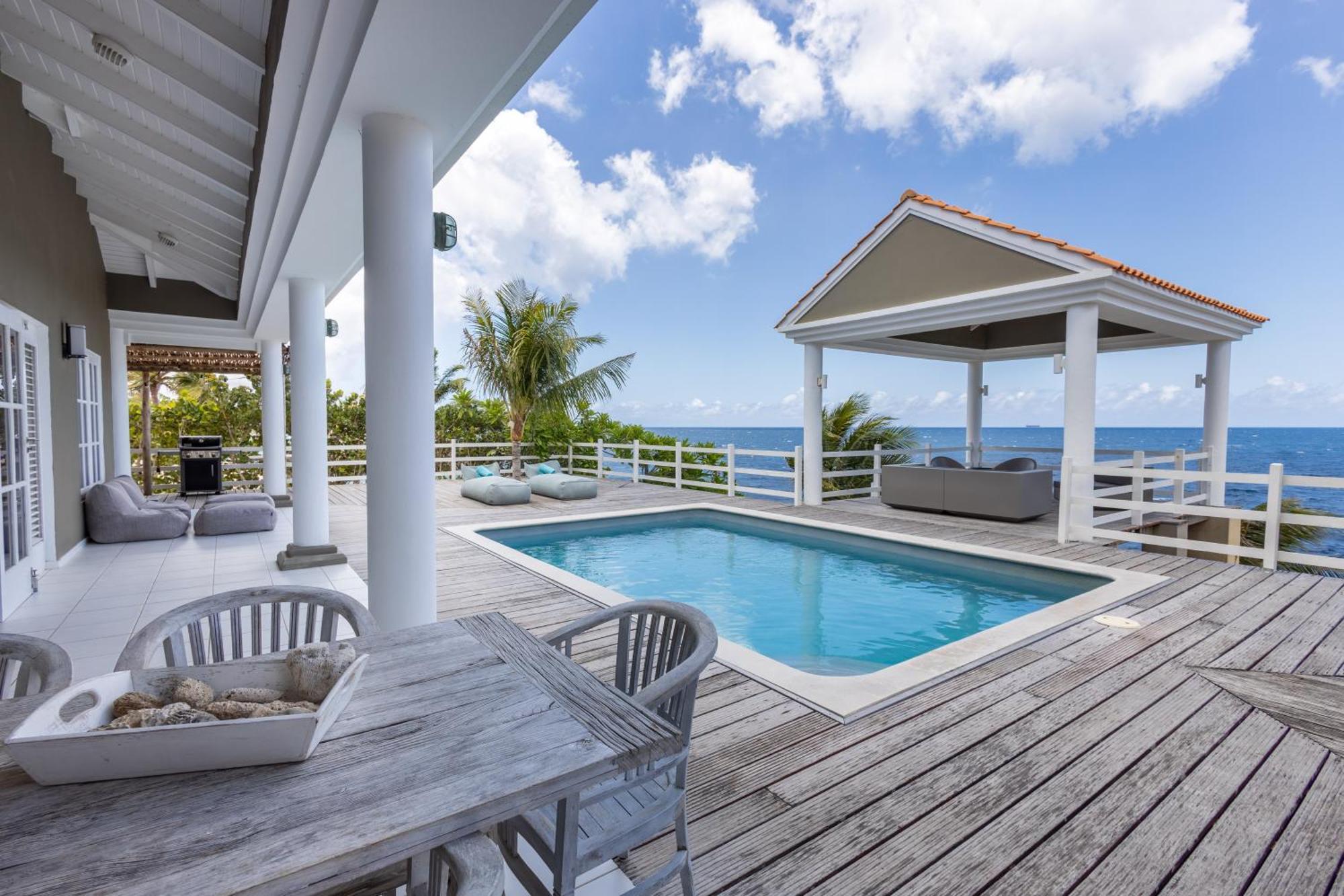Coral Estate Holidays Villa *
