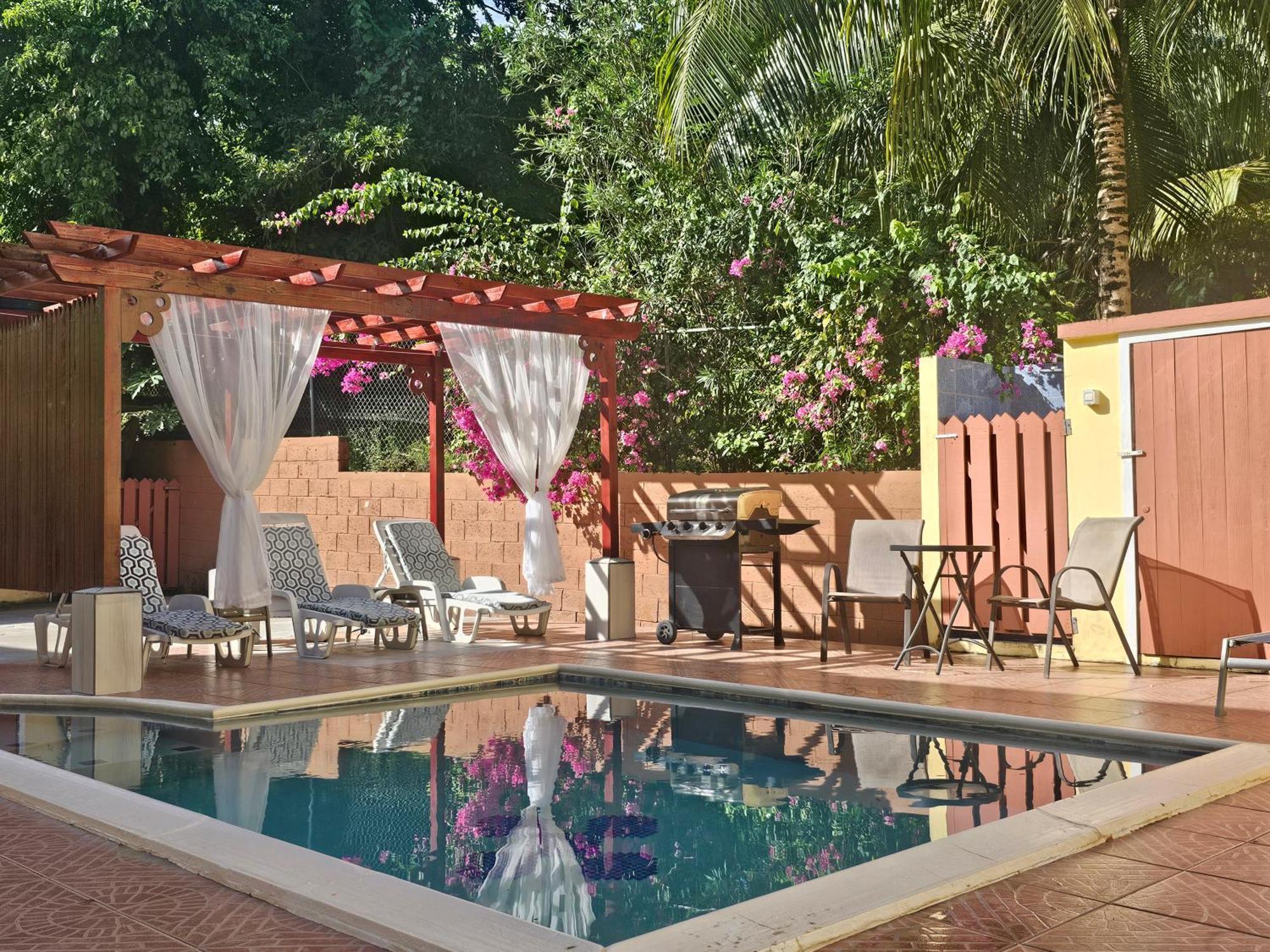 Royal Escape - 1 Guest house Anse La Raye