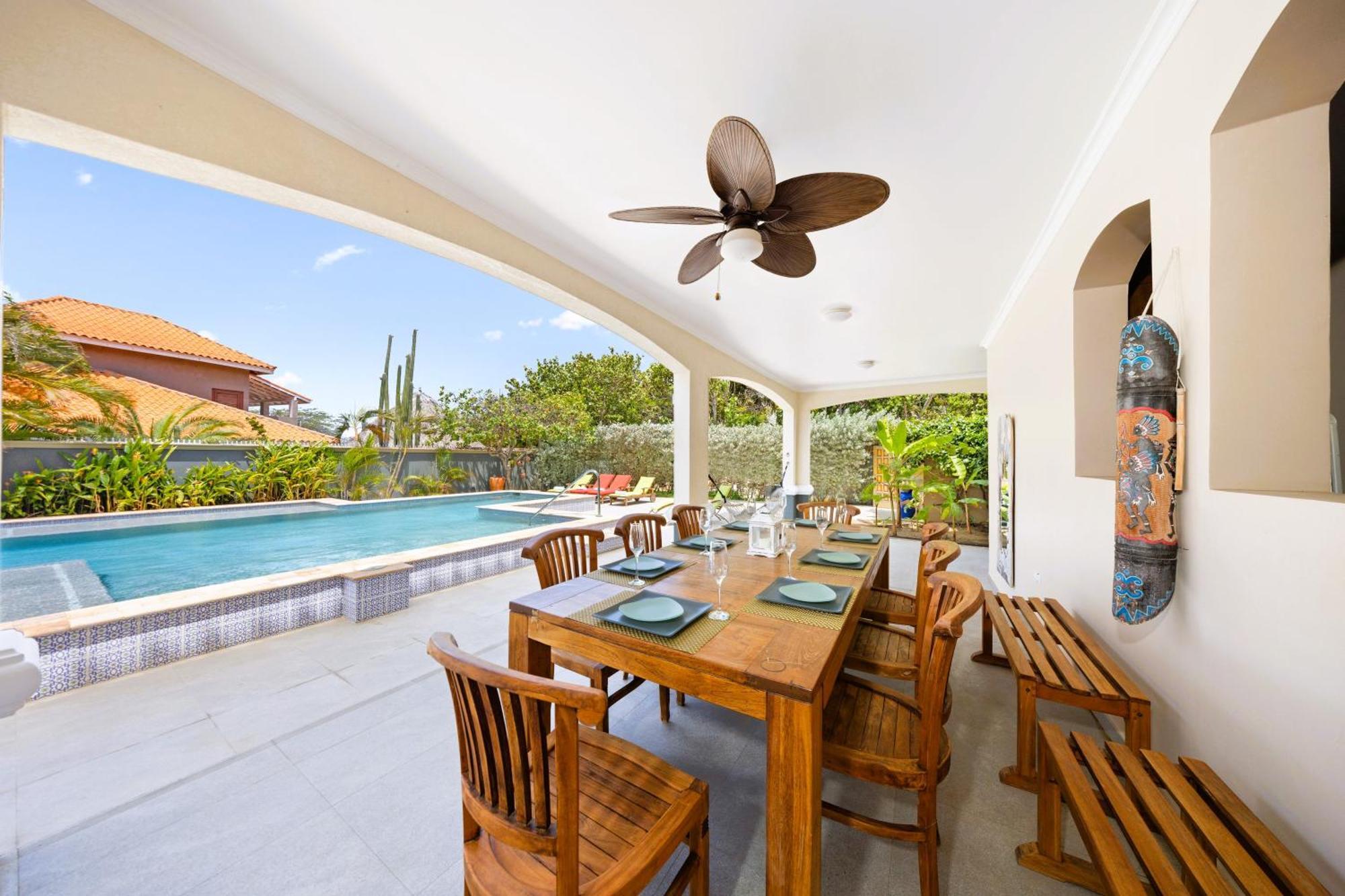 Bocobay Seaside House Villa