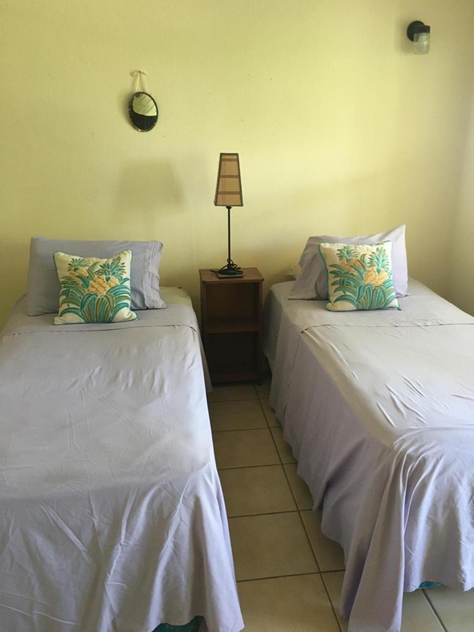 Homestay Private With Twin Beds Ac Nr Intl Airpt And *