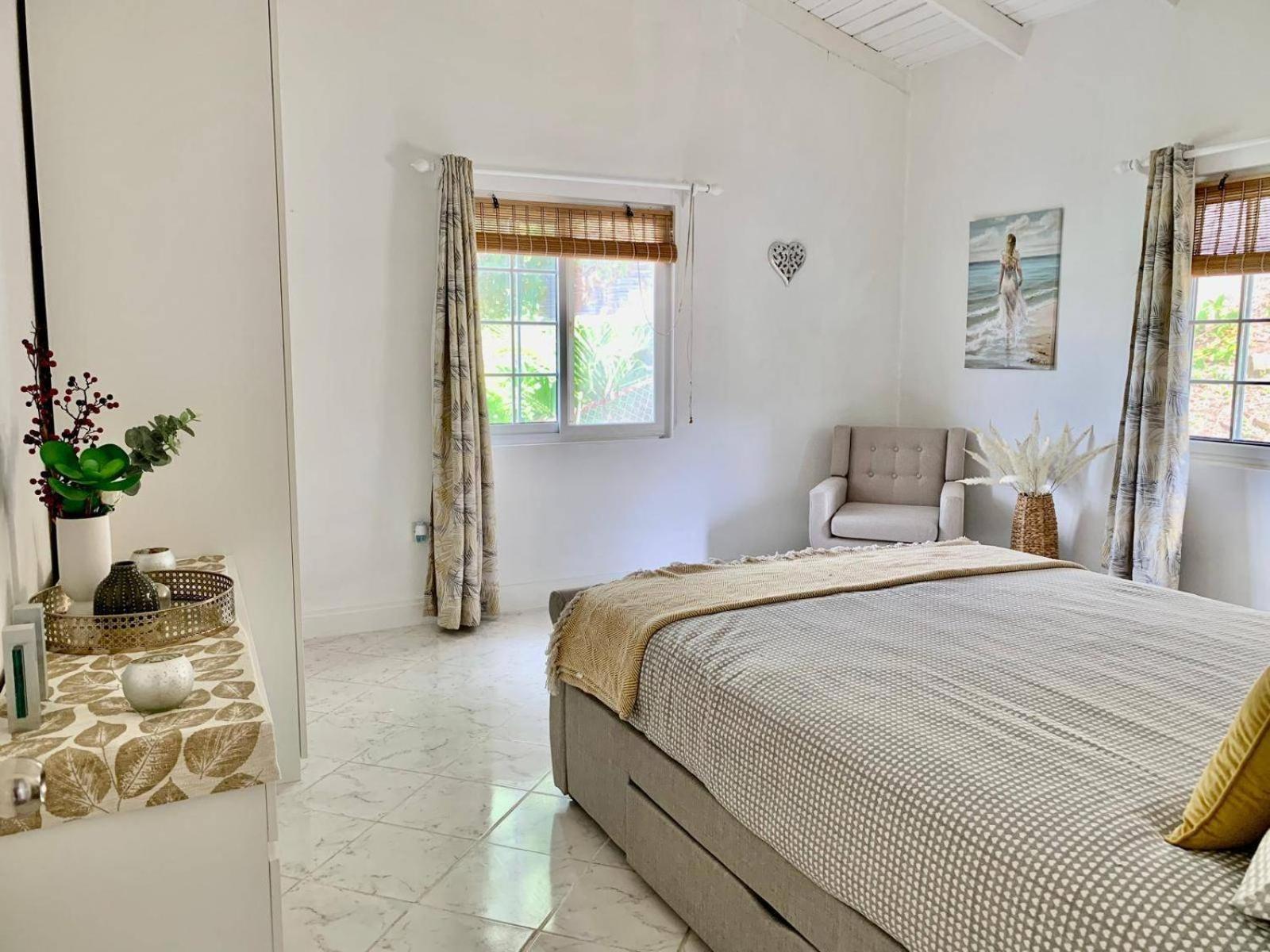 Holiday home Stunning 3br - Friendship Bay View & Balcony Port Elizabeth