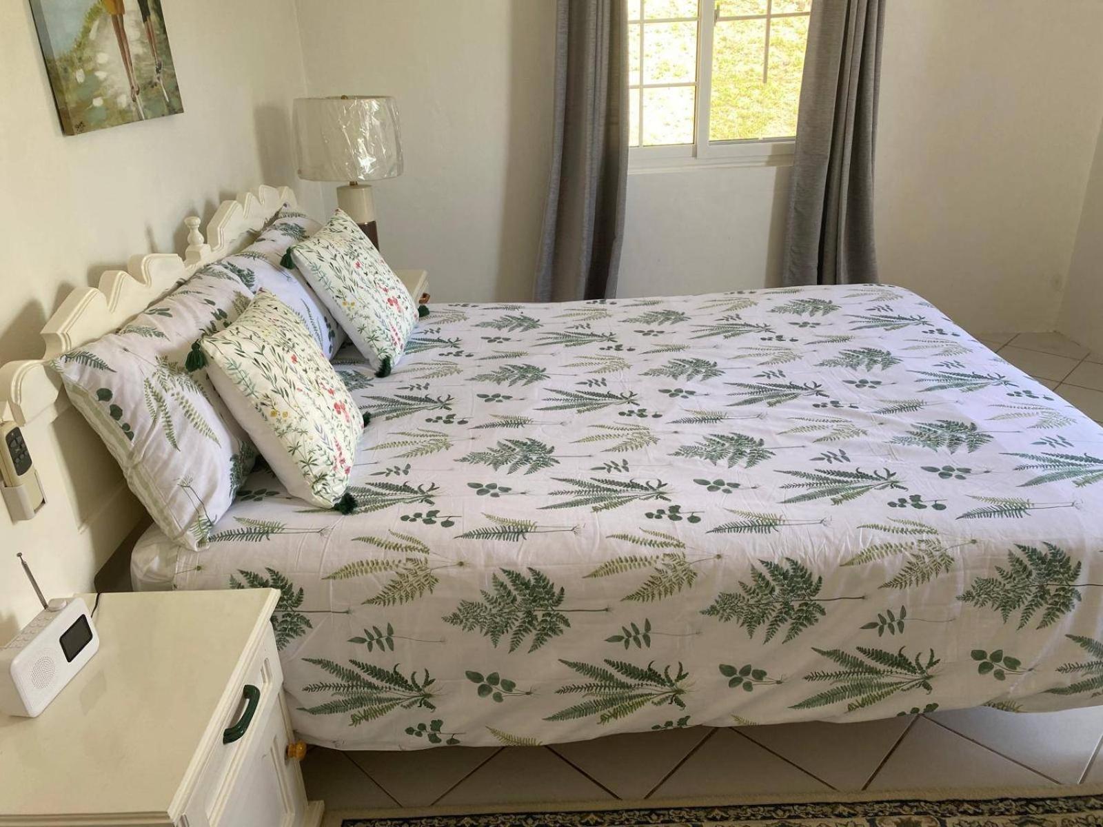 Stunning 3br - Friendship Bay View & Balcony Port Elizabeth