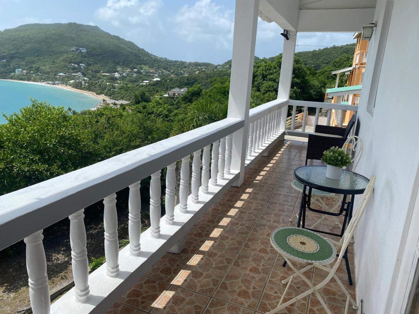 Stunning 3br - Friendship Bay View & Balcony Holiday home *