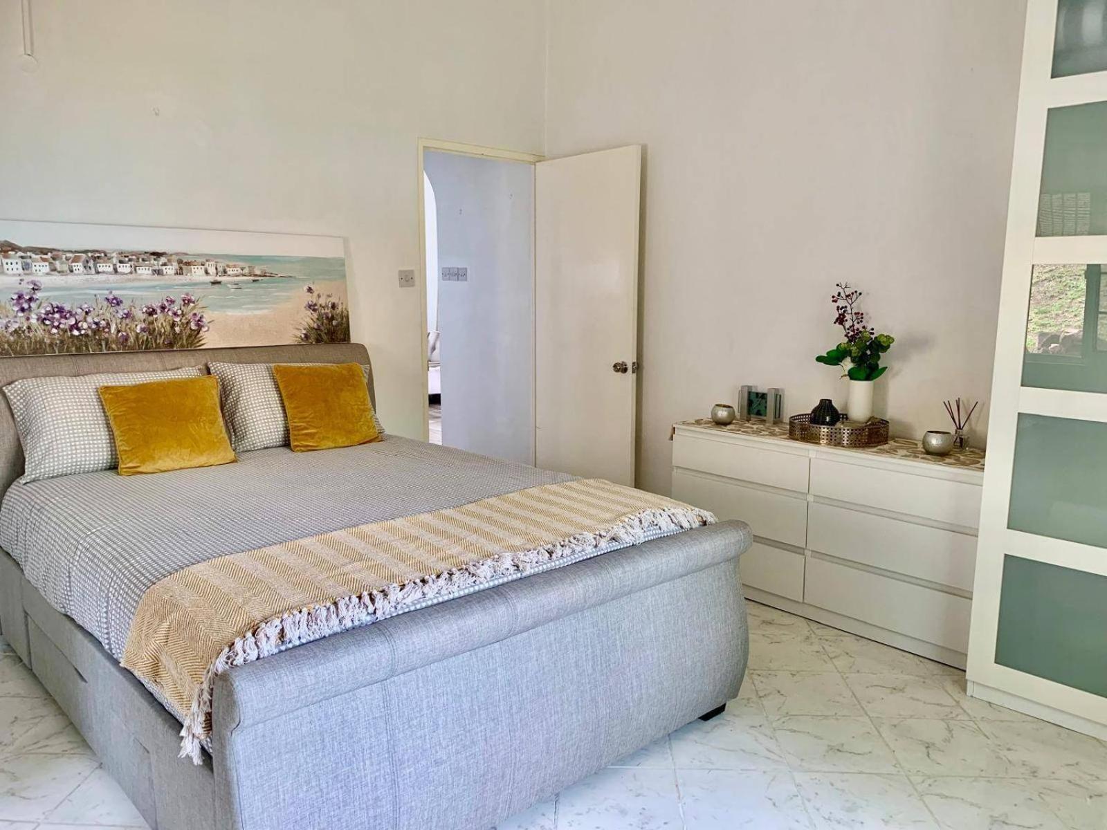 Holiday home Stunning 3br - Friendship Bay View & Balcony Port Elizabeth