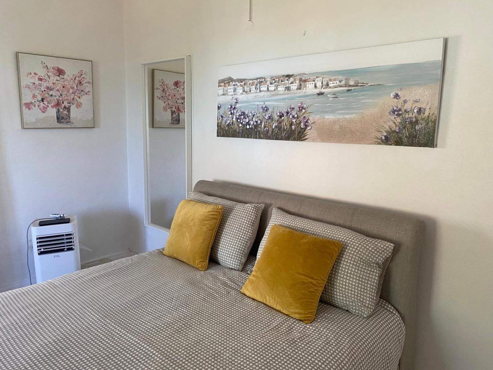 Stunning 3br - Friendship Bay View & Balcony Holiday home