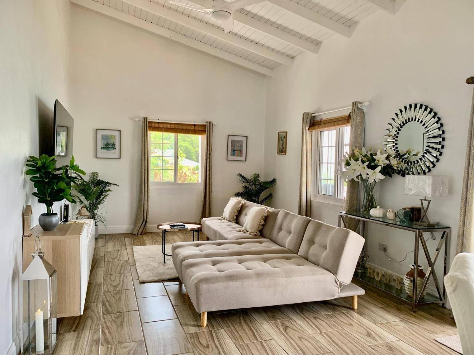 Holiday home Stunning 3br - Friendship Bay View & Balcony