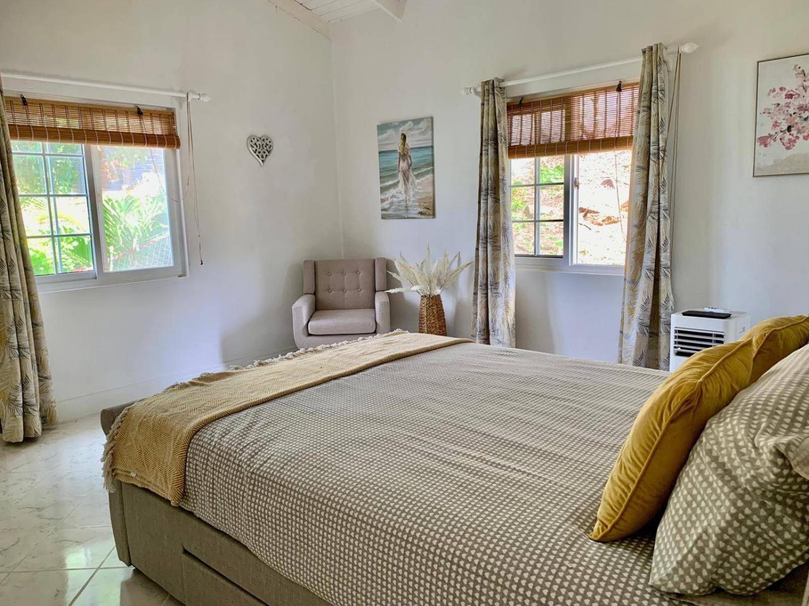 Holiday home Stunning 3br - Friendship Bay View & Balcony
